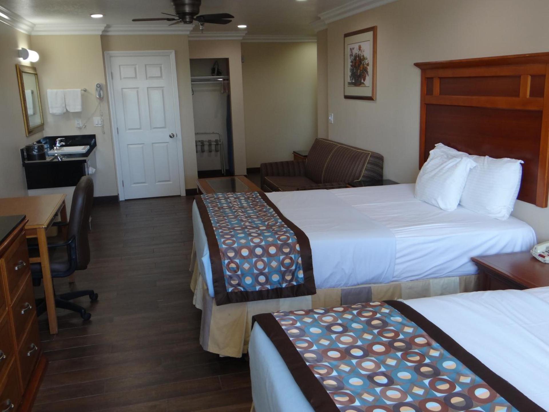 Rodeway Inn Cypress - Buena Park photo 33