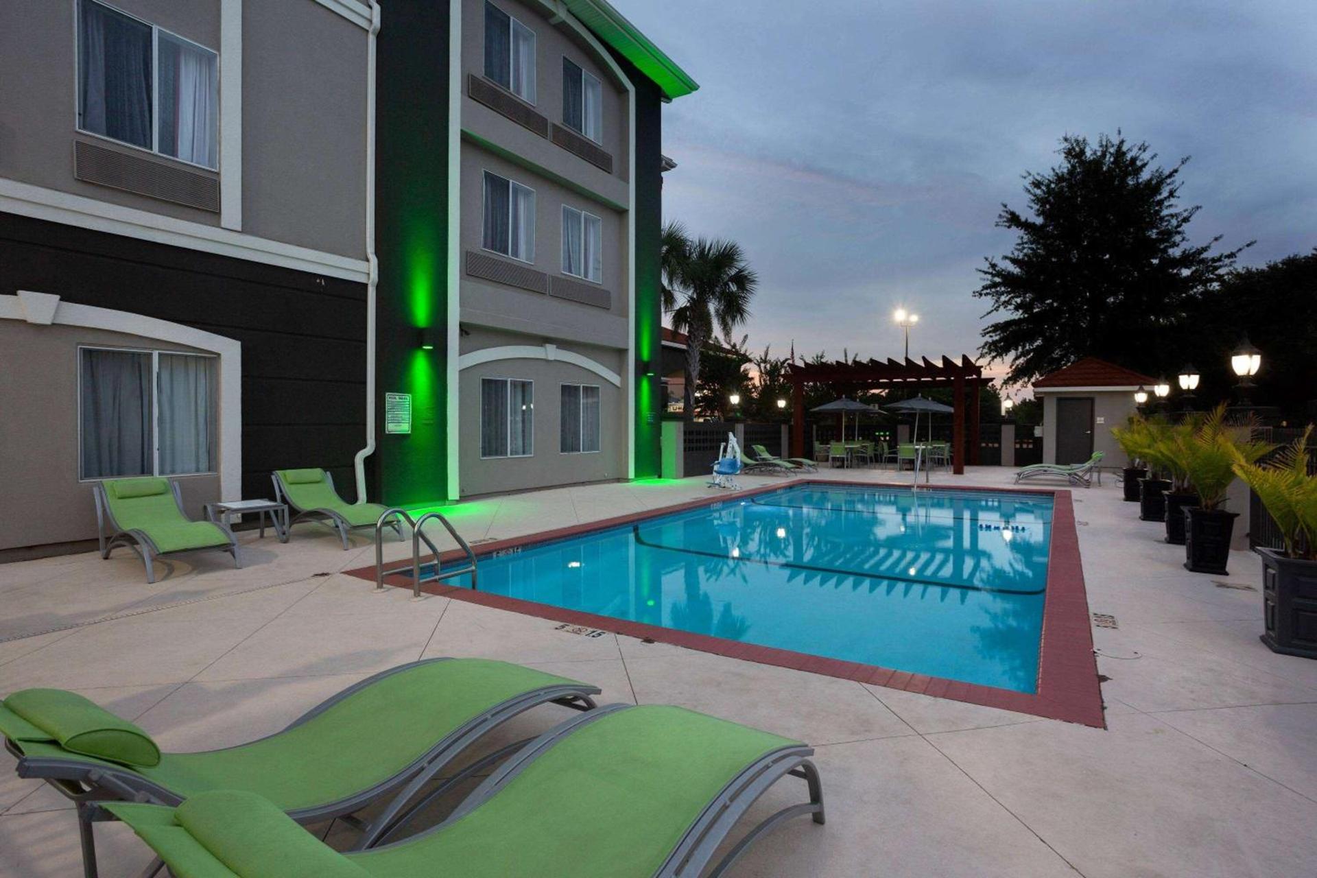 La Quinta by Wyndham Mobile - Daphne photo 4
