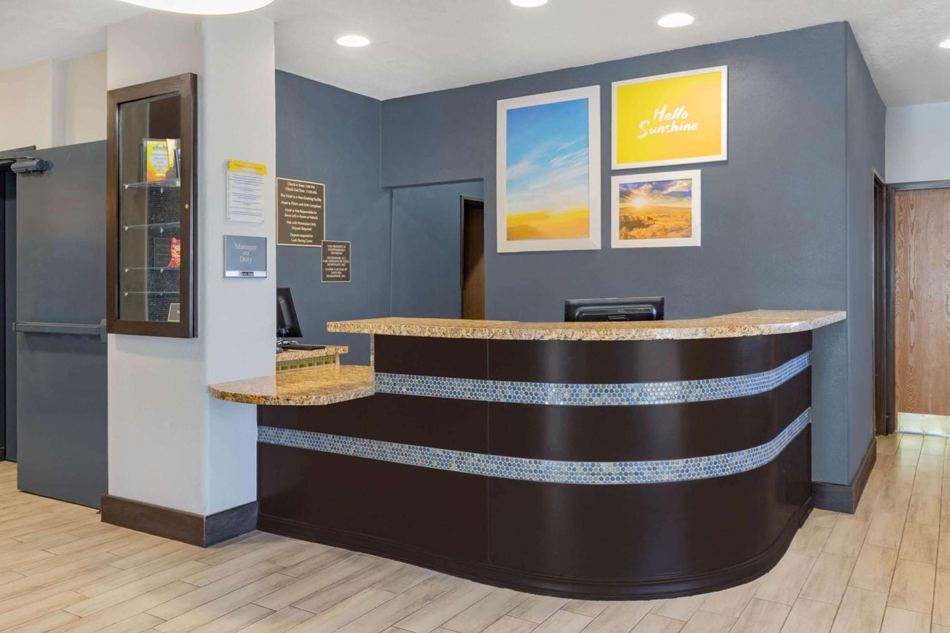 Days Inn by Wyndham Bernalillo photo 39