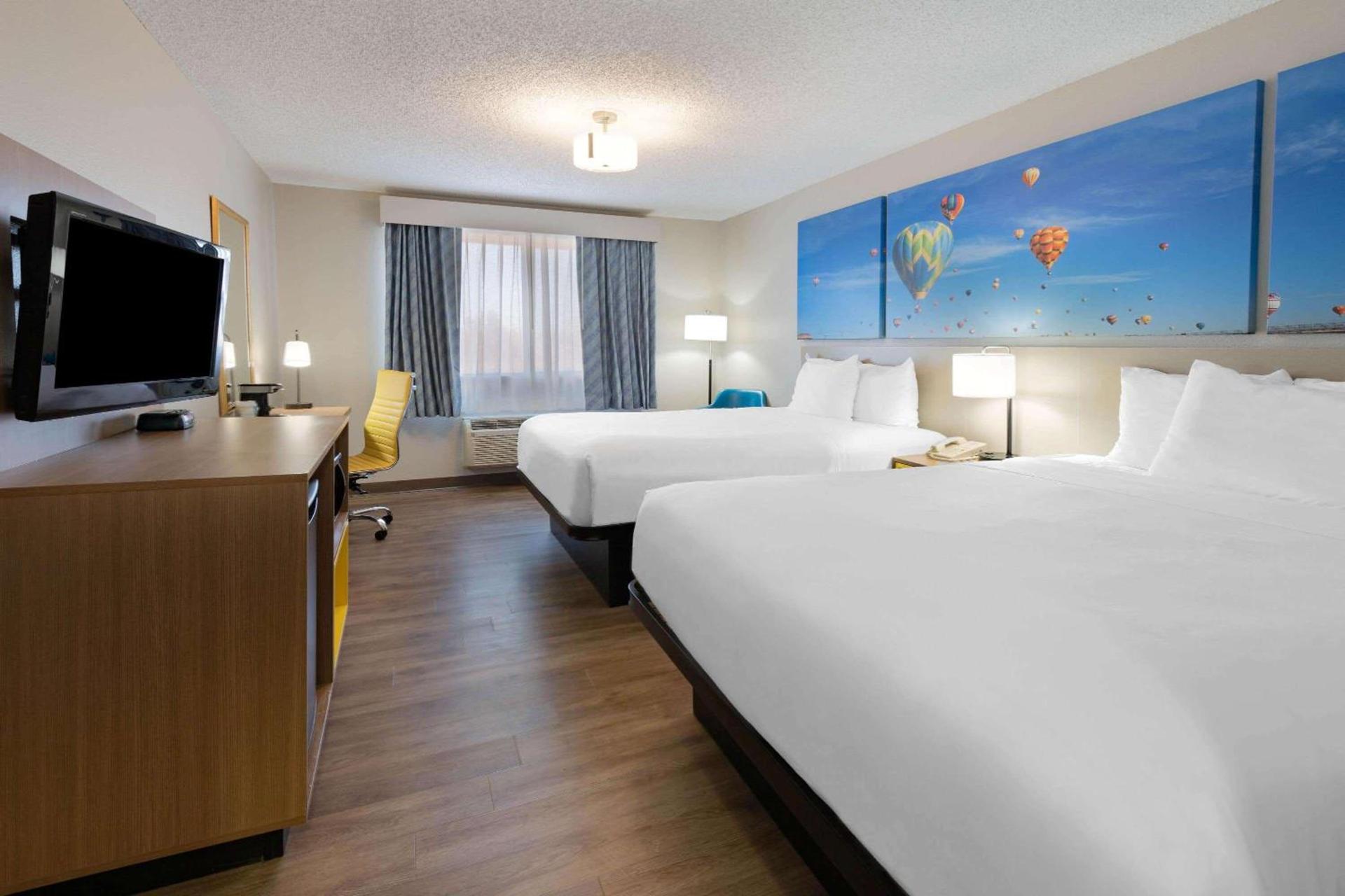 Days Inn by Wyndham Bernalillo photo 25