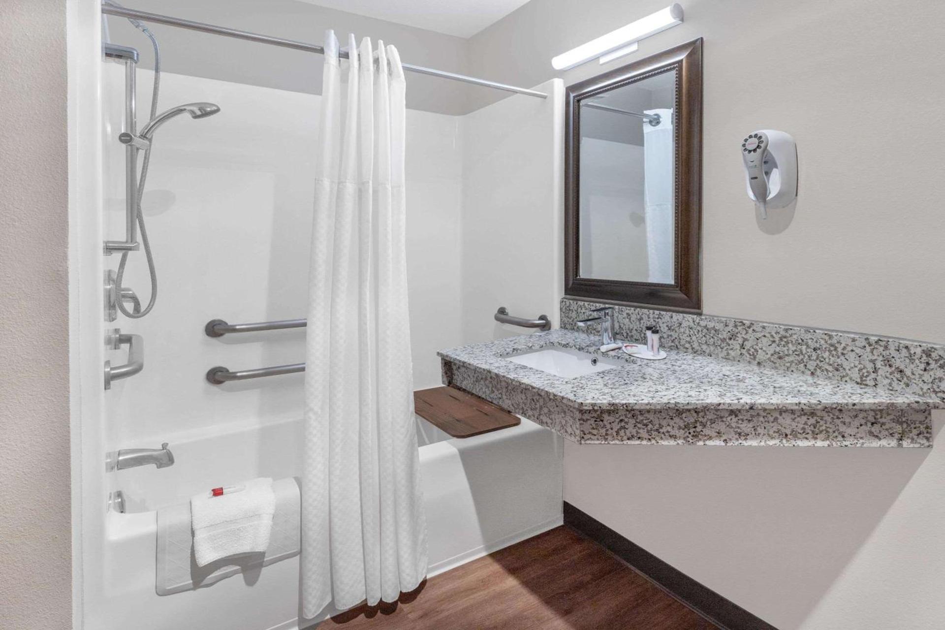 Days Inn by Wyndham Bernalillo photo 26