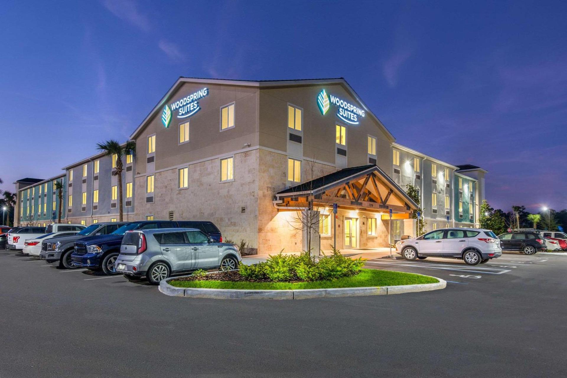 WoodSpring Suites Bradenton photo 4