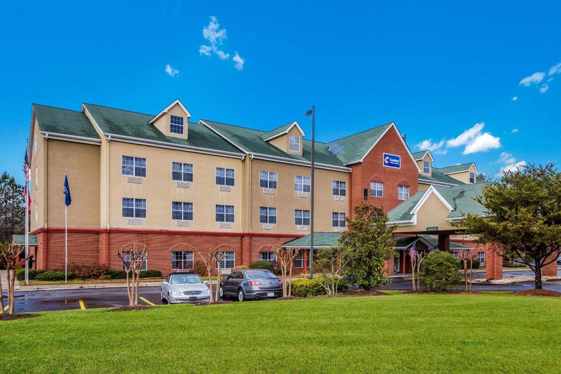 Comfort Inn & Suites Fairburn - Atlanta Southwest photo 2