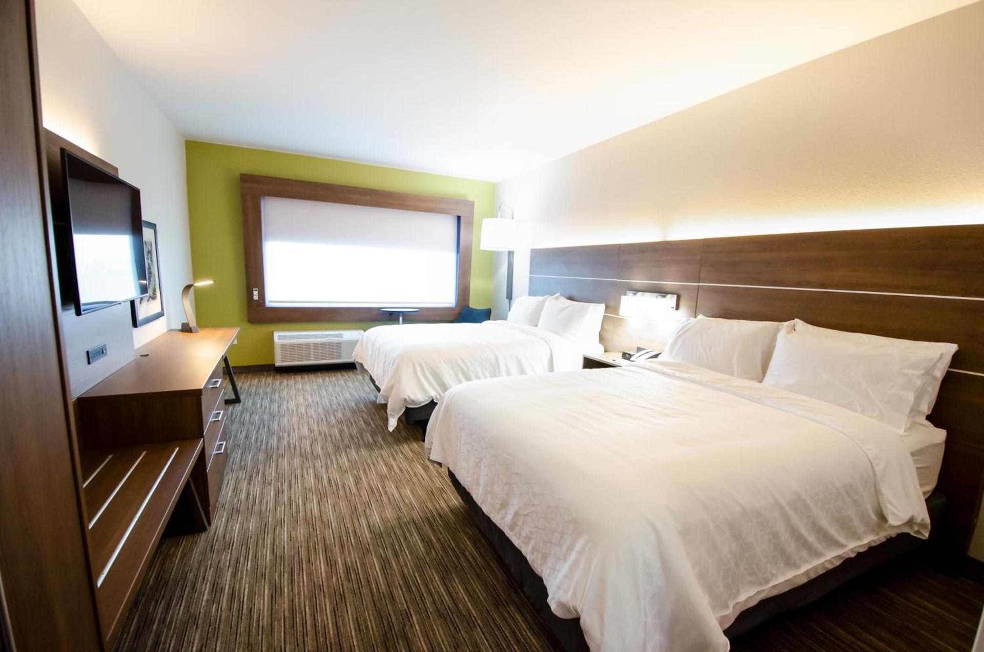 Holiday Inn Express & Suites Taylor by IHG photo 27