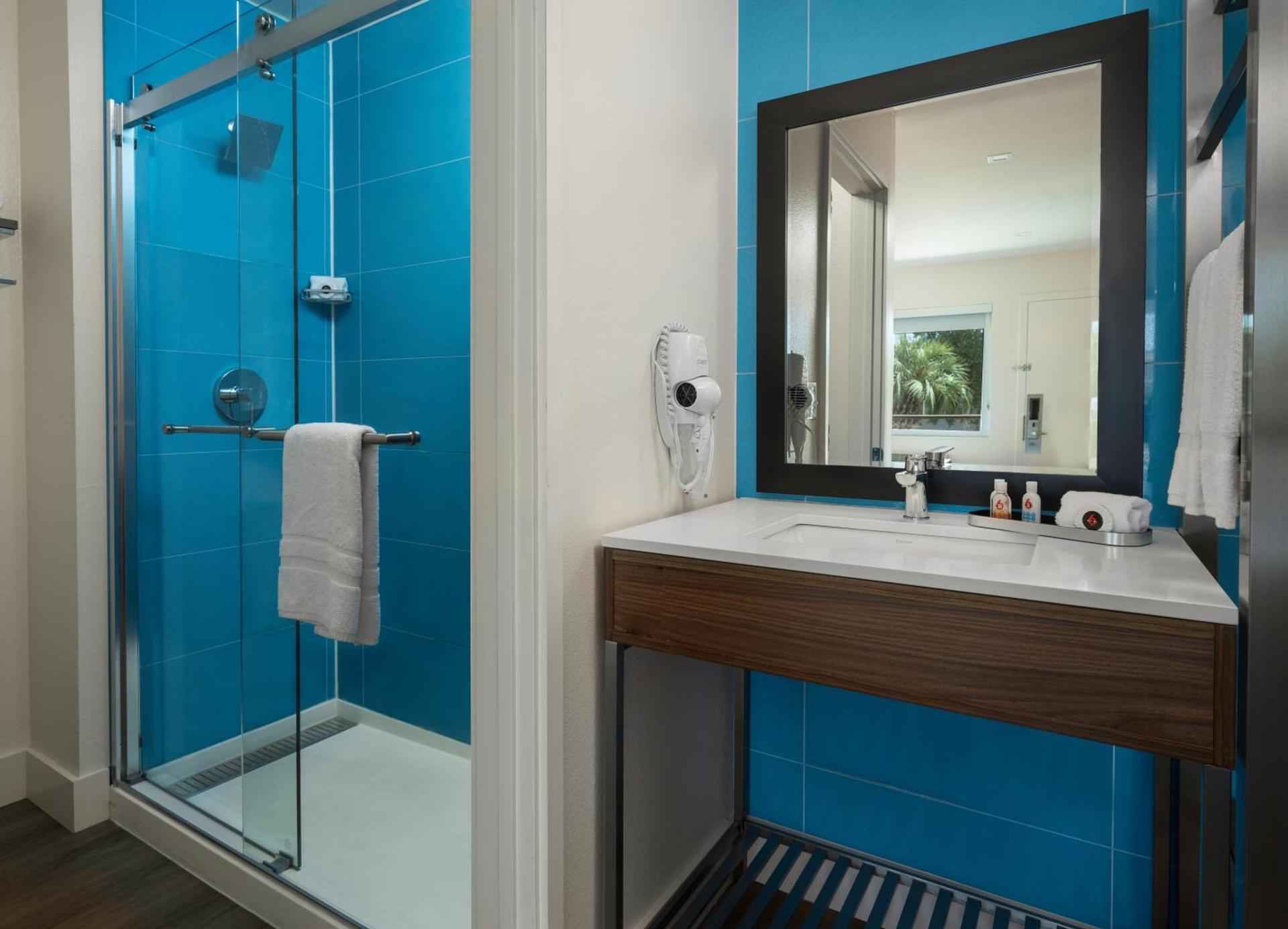 Motel 6-Santa Barbara, CA - Beach photo 38