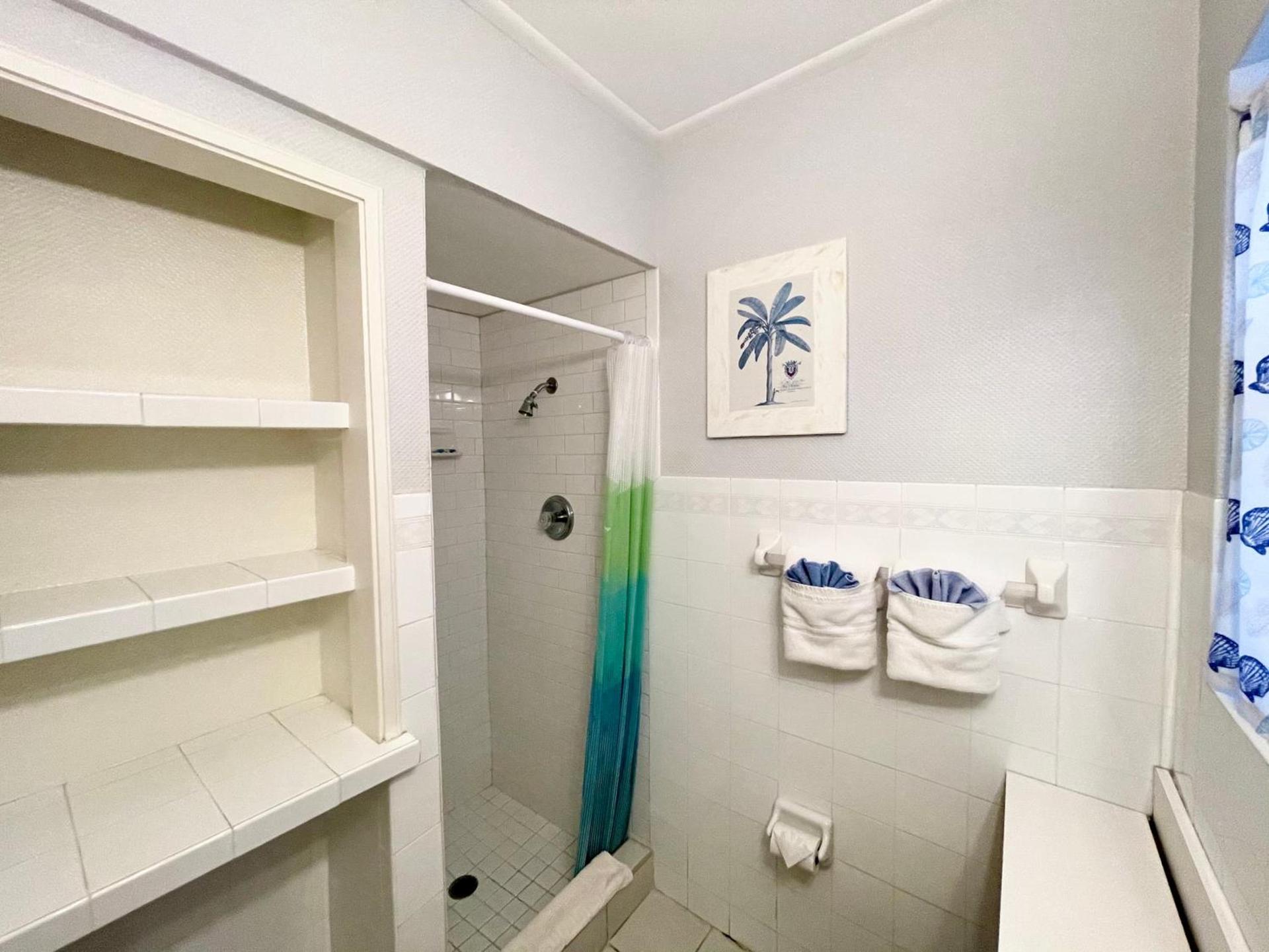 Surf Studio Beach Resort photo 25