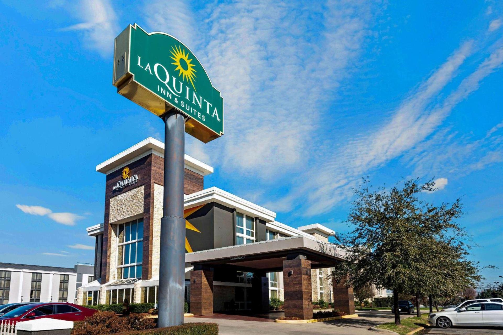 La Quinta by Wyndham Dallas I-35 Walnut Hill Ln photo 3