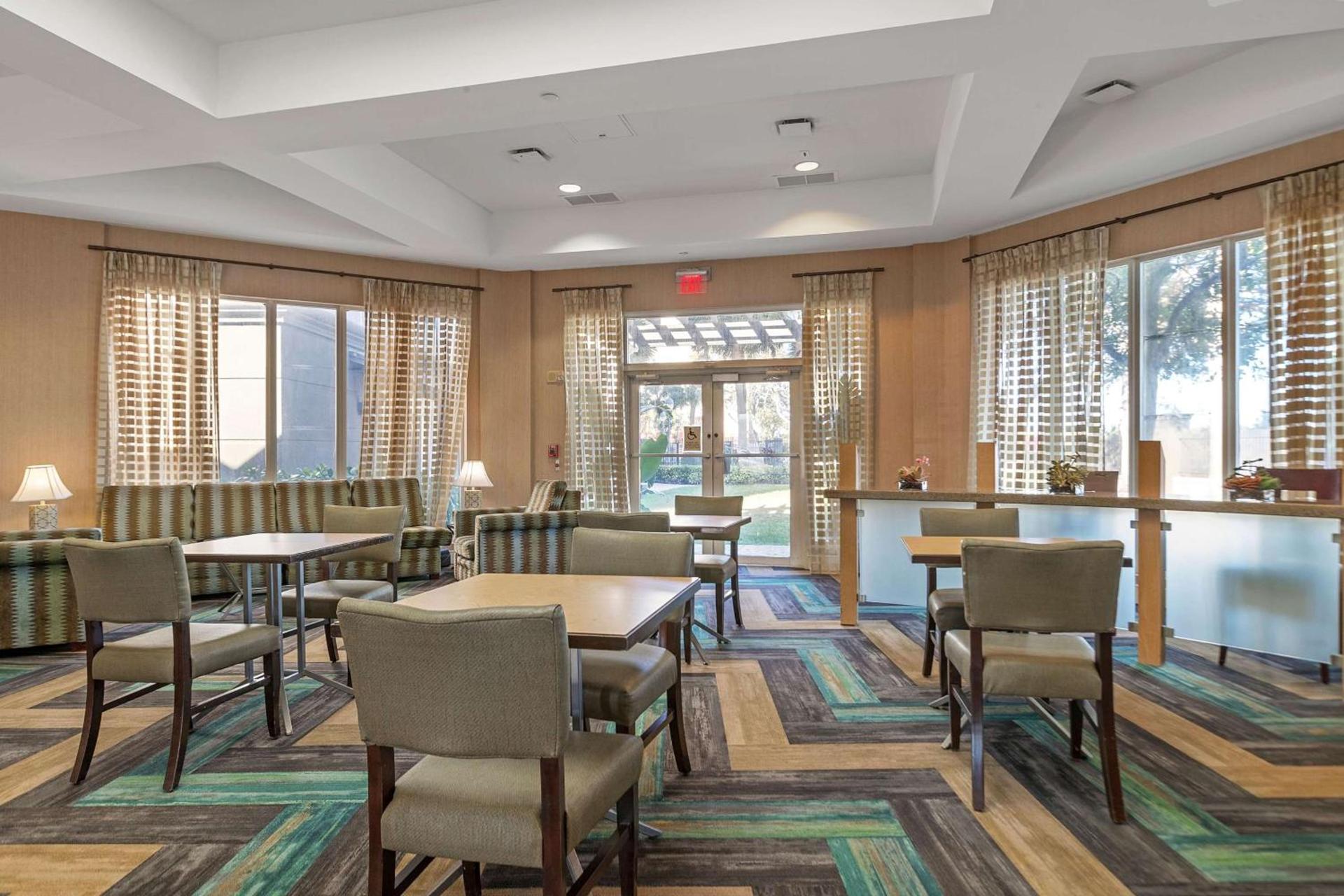 La Quinta by Wyndham Ft. Lauderdale Airport photo 4