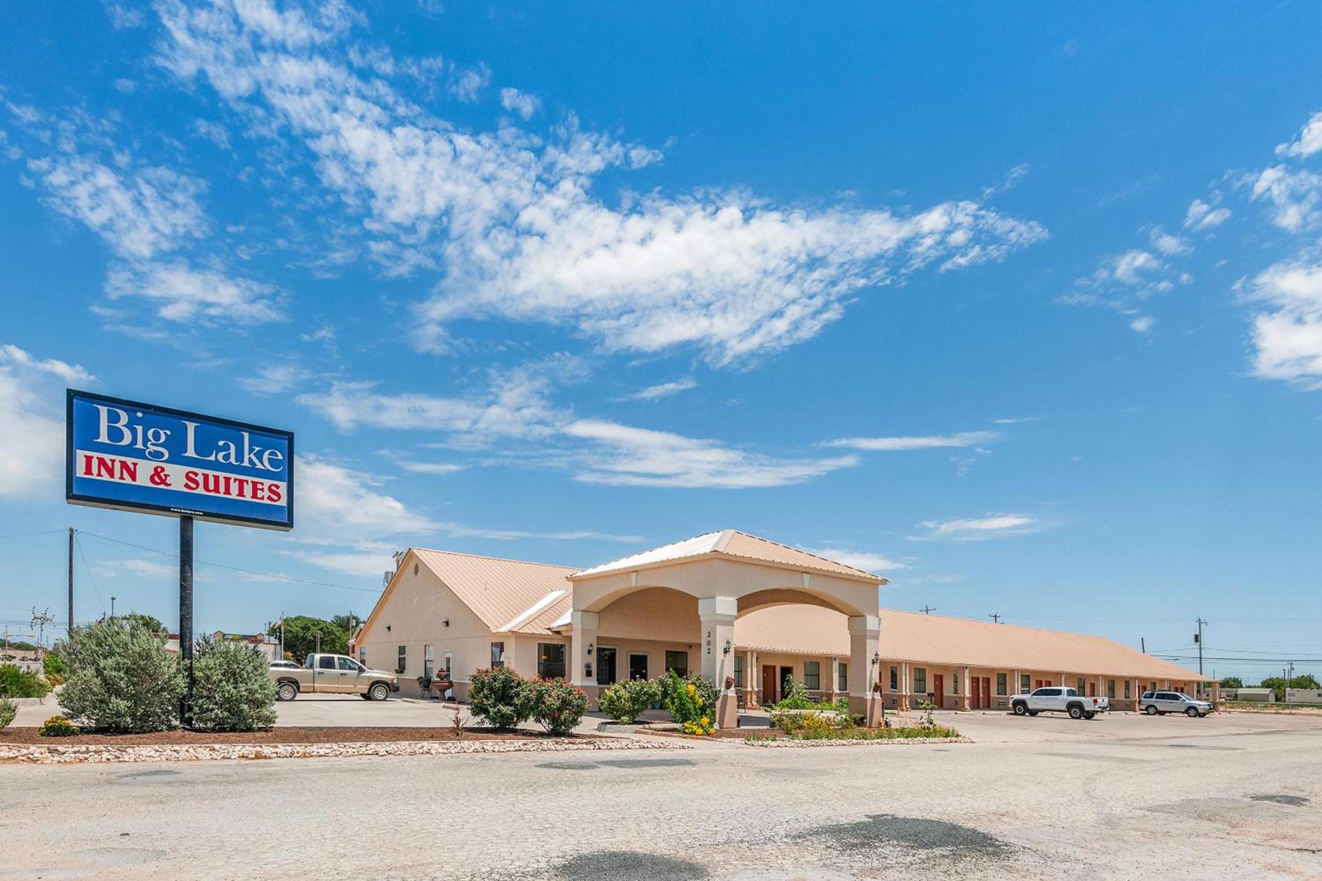 Big Lake Inn and Suites photo 40