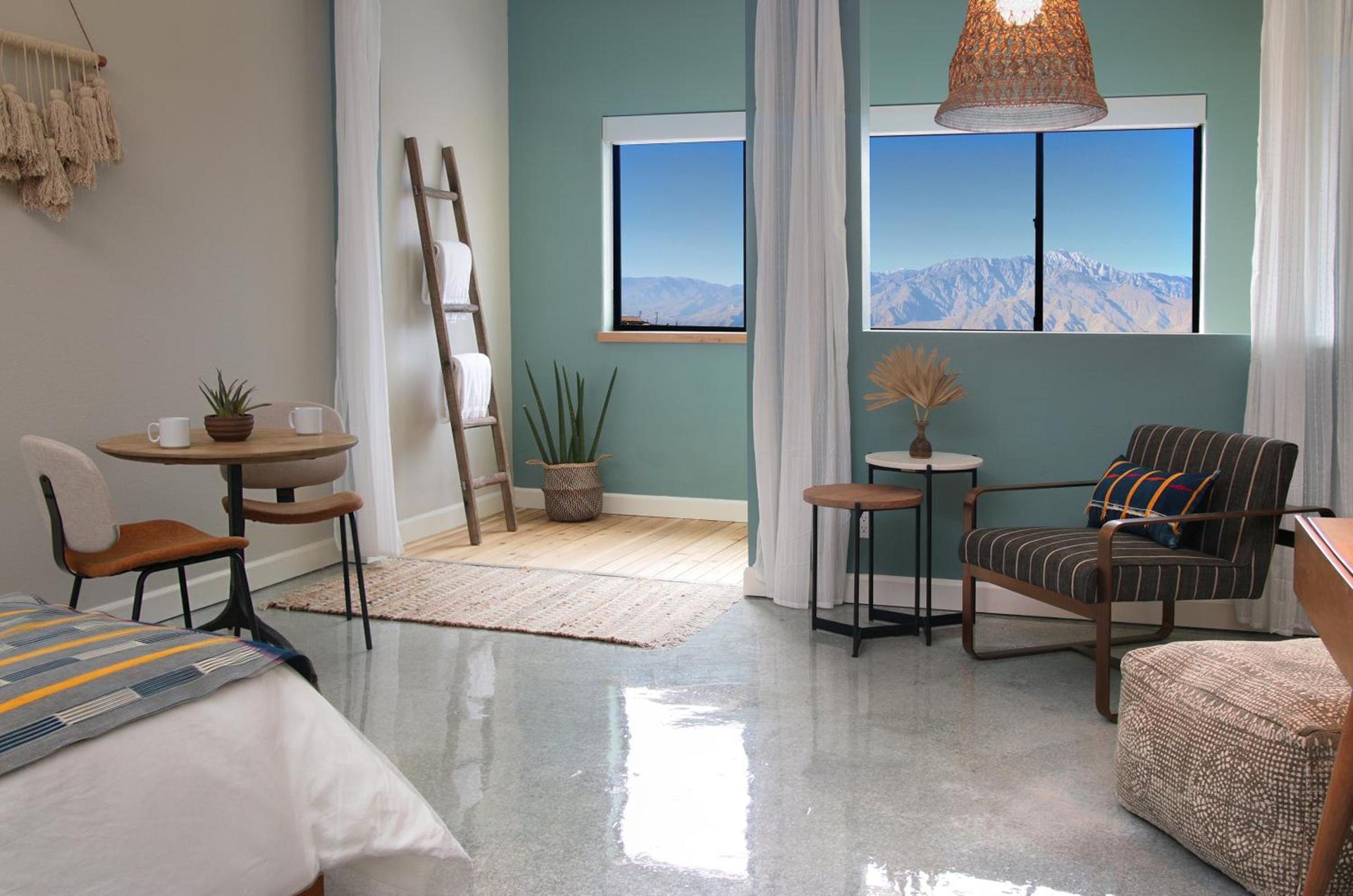 Azure Palm Hot Springs photo 8