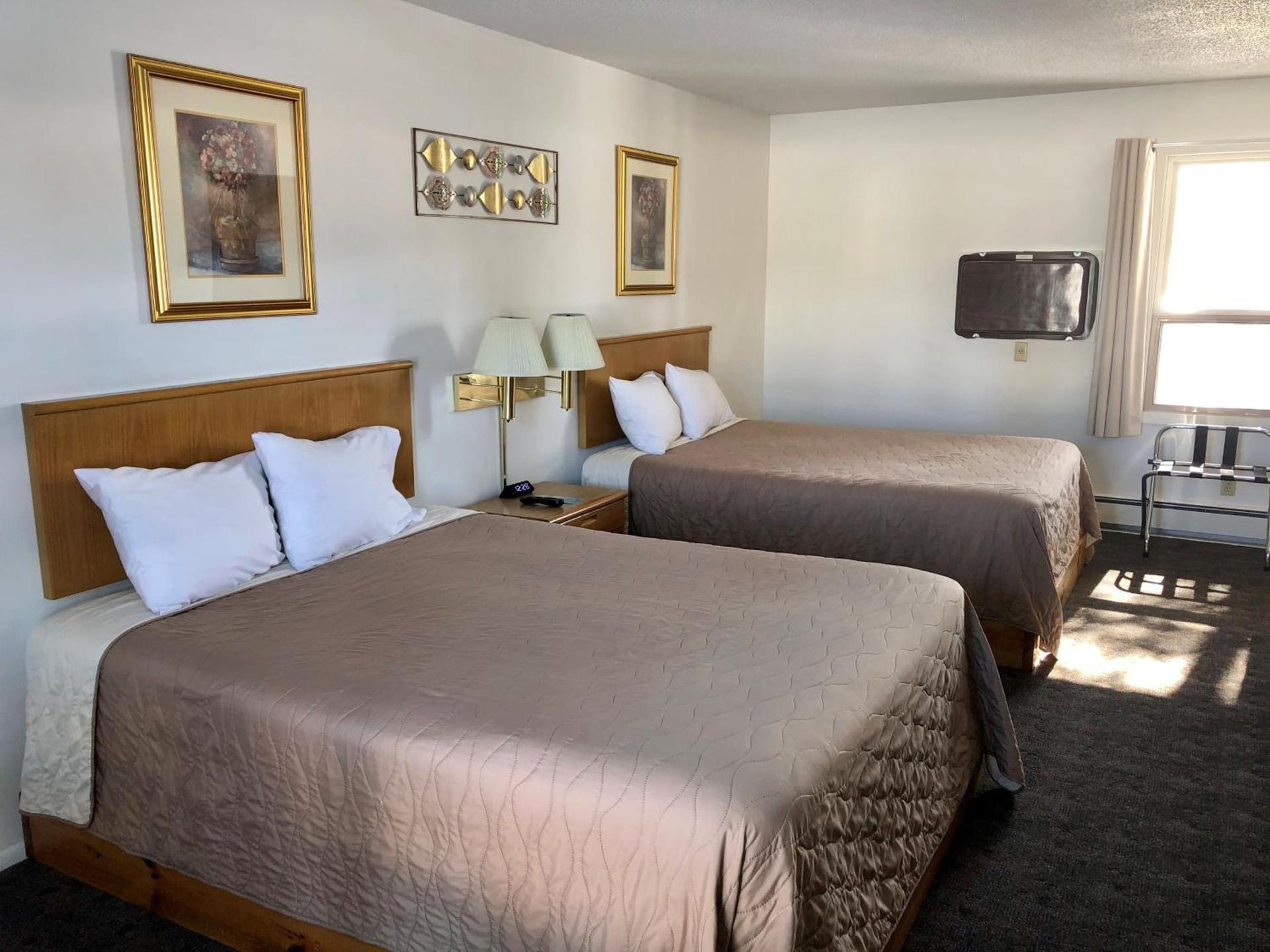 Budget Host Inn photo 9