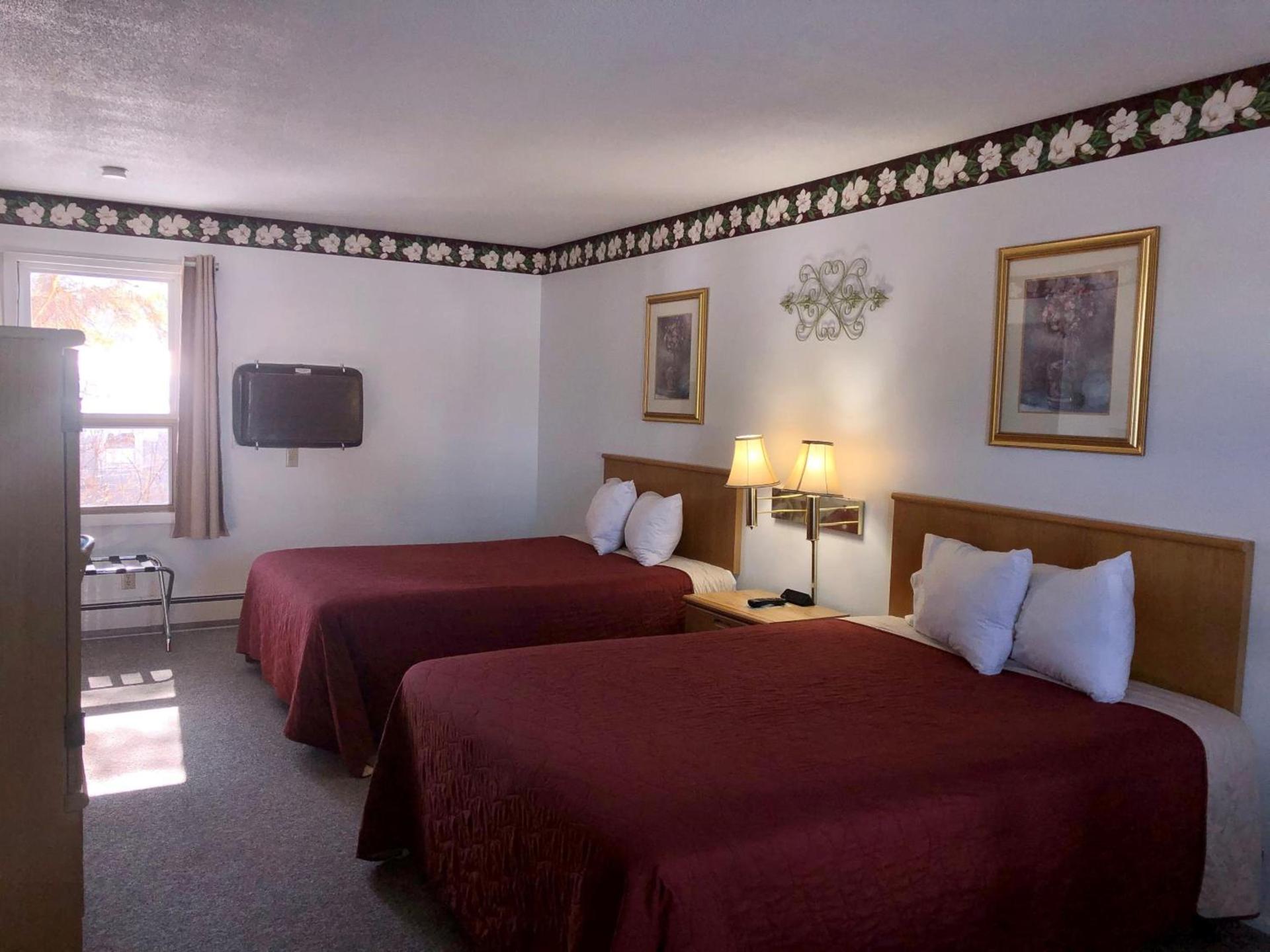 Budget Host Inn photo 27