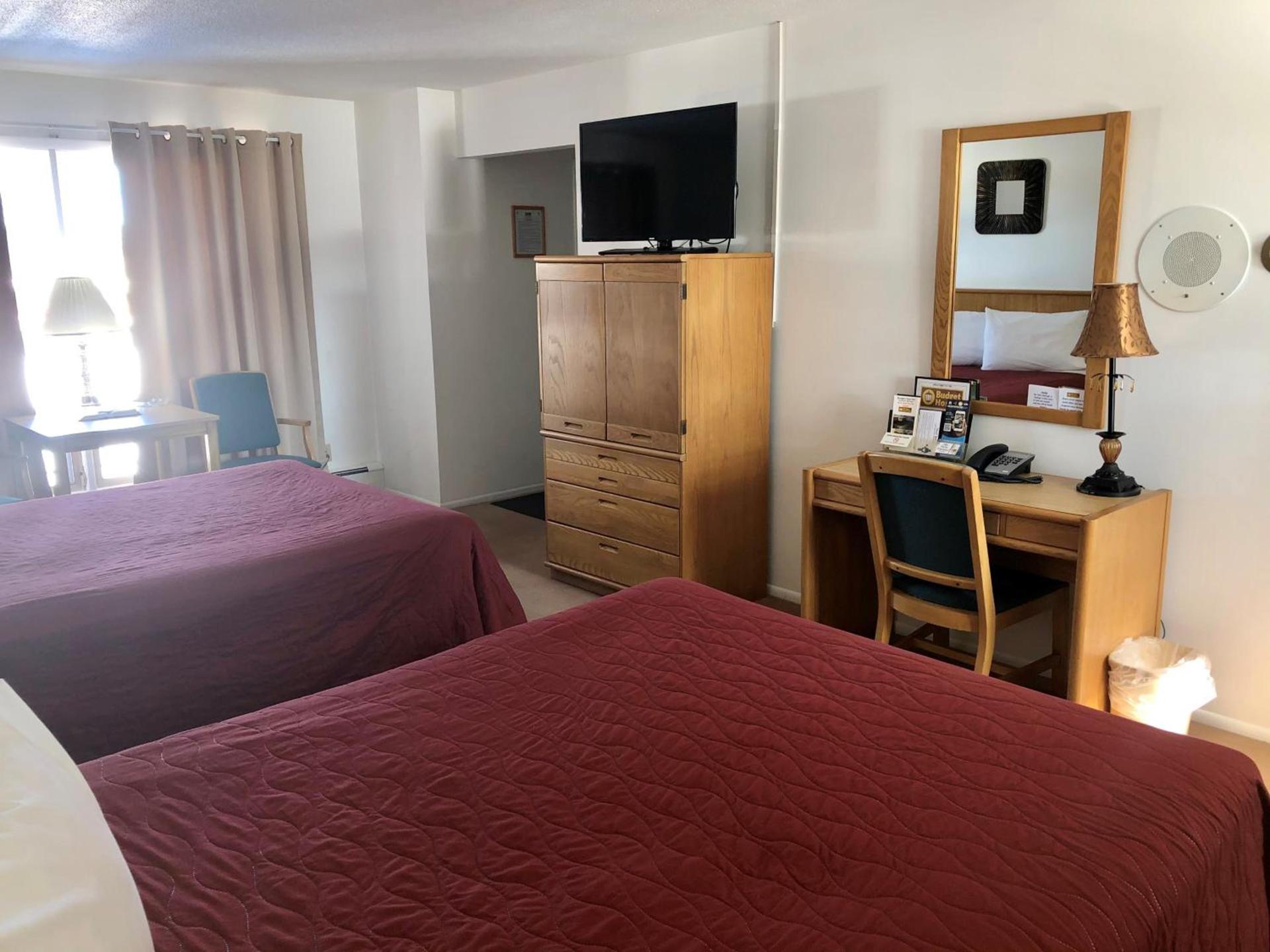 Budget Host Inn photo 35