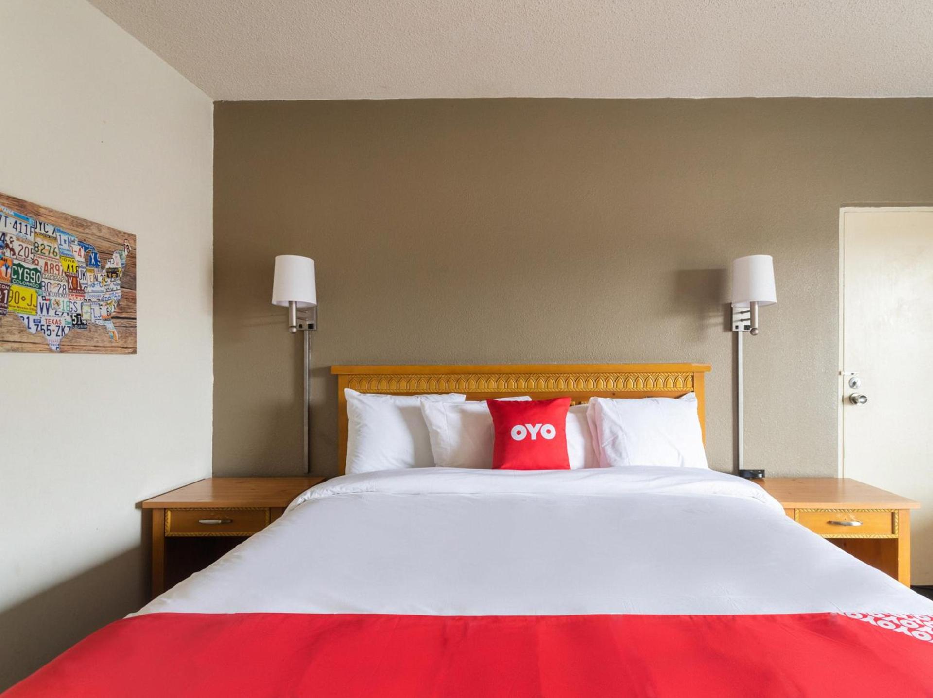 OYO Hotel Sumter SC Downtown photo 22
