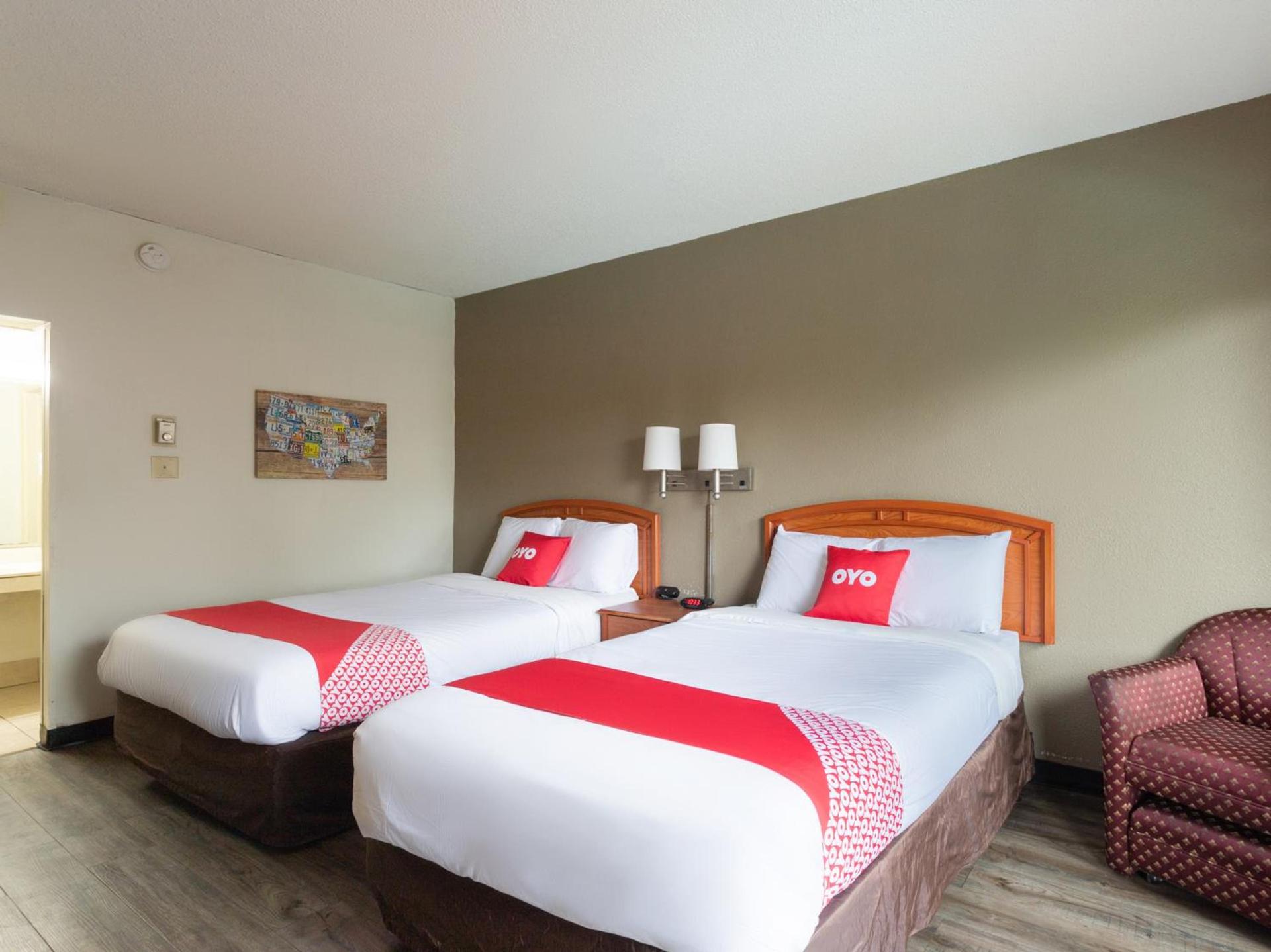 OYO Hotel Sumter SC Downtown photo 19
