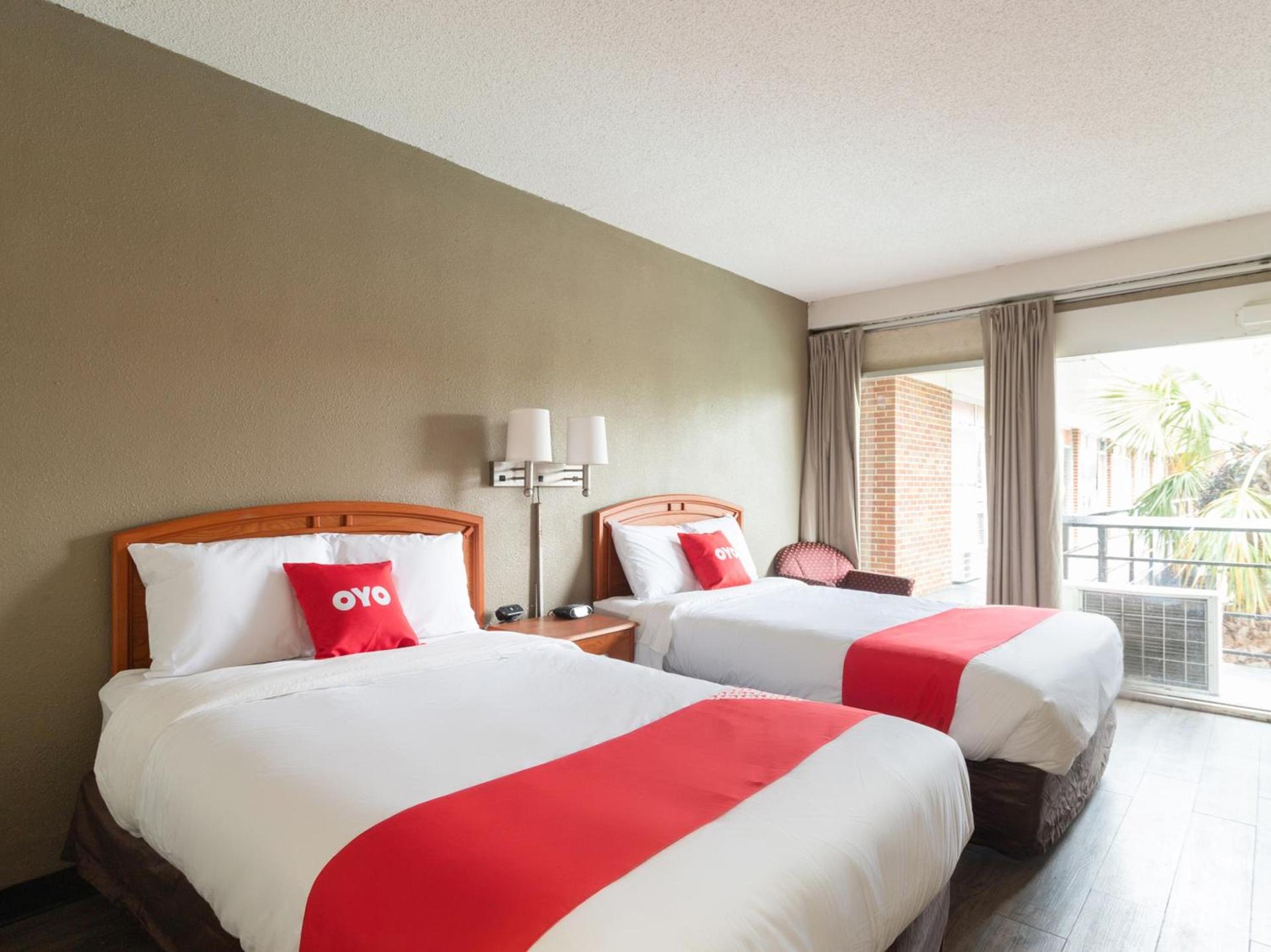 OYO Hotel Sumter SC Downtown photo 25