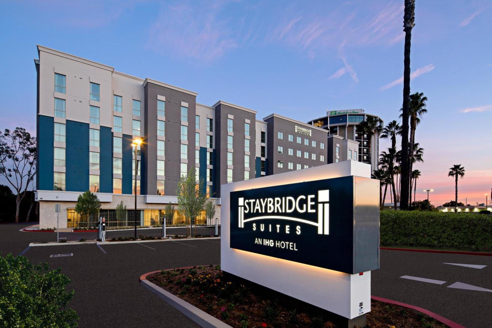 Staybridge Suites - Long Beach Airport by IHG — hotel in Long Beach