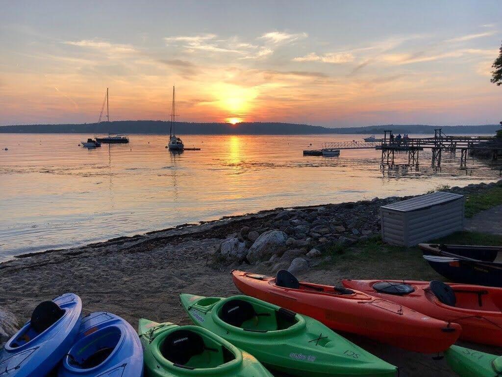Smuggler's Cove Inn photo 17