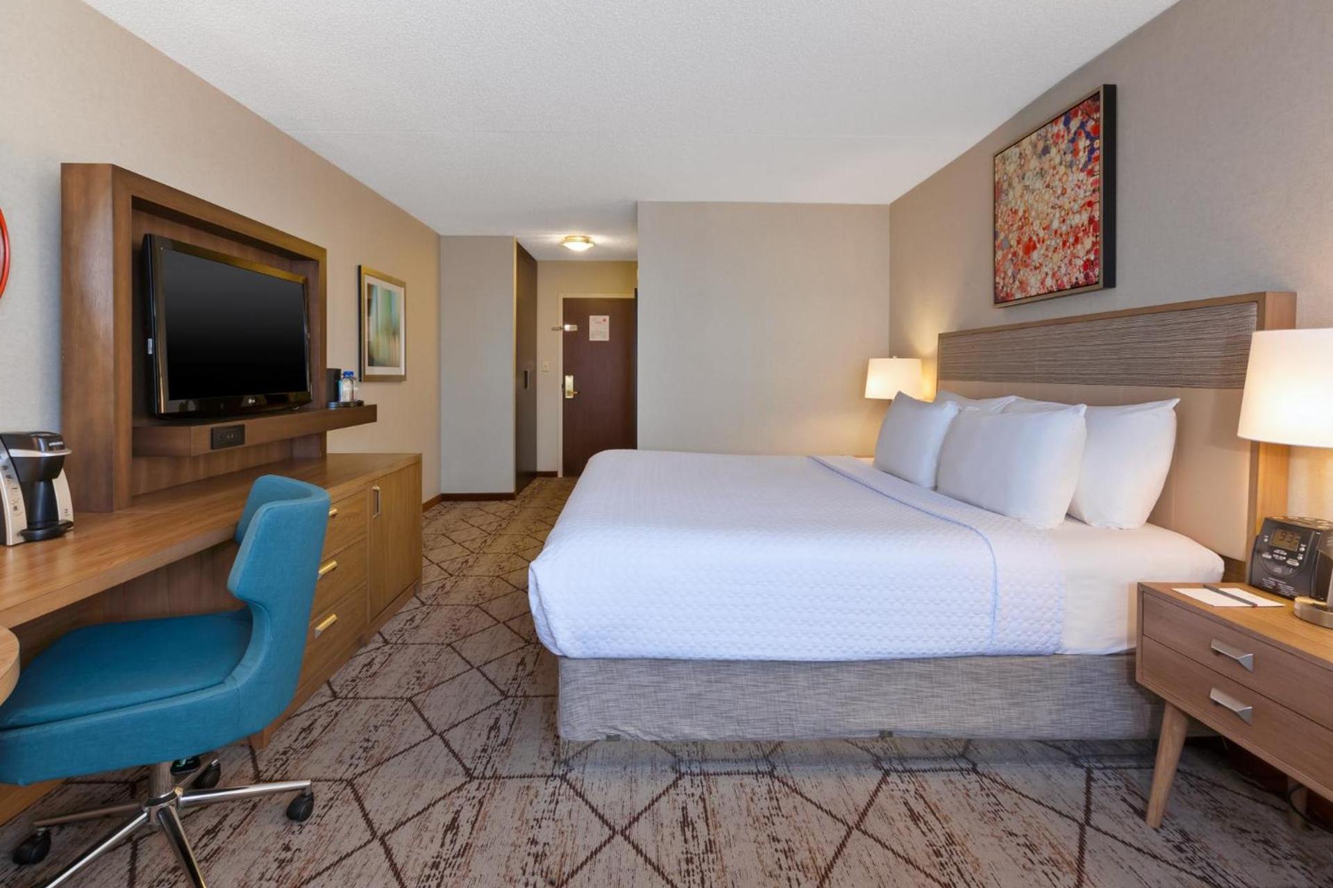 Crowne Plaza Columbus North - Worthington by IHG photo 5
