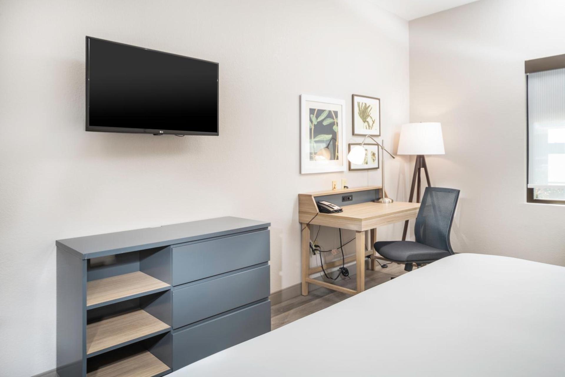 Country Inn & Suites by Radisson, Stone Mountain, GA photo 57