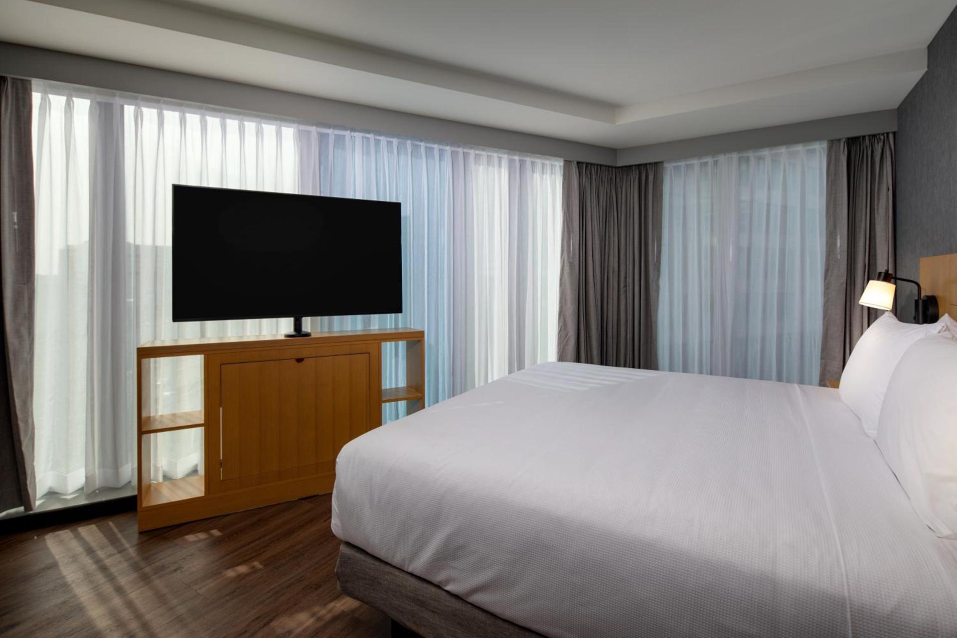 Hyatt Place Boston/Seaport District photo 80