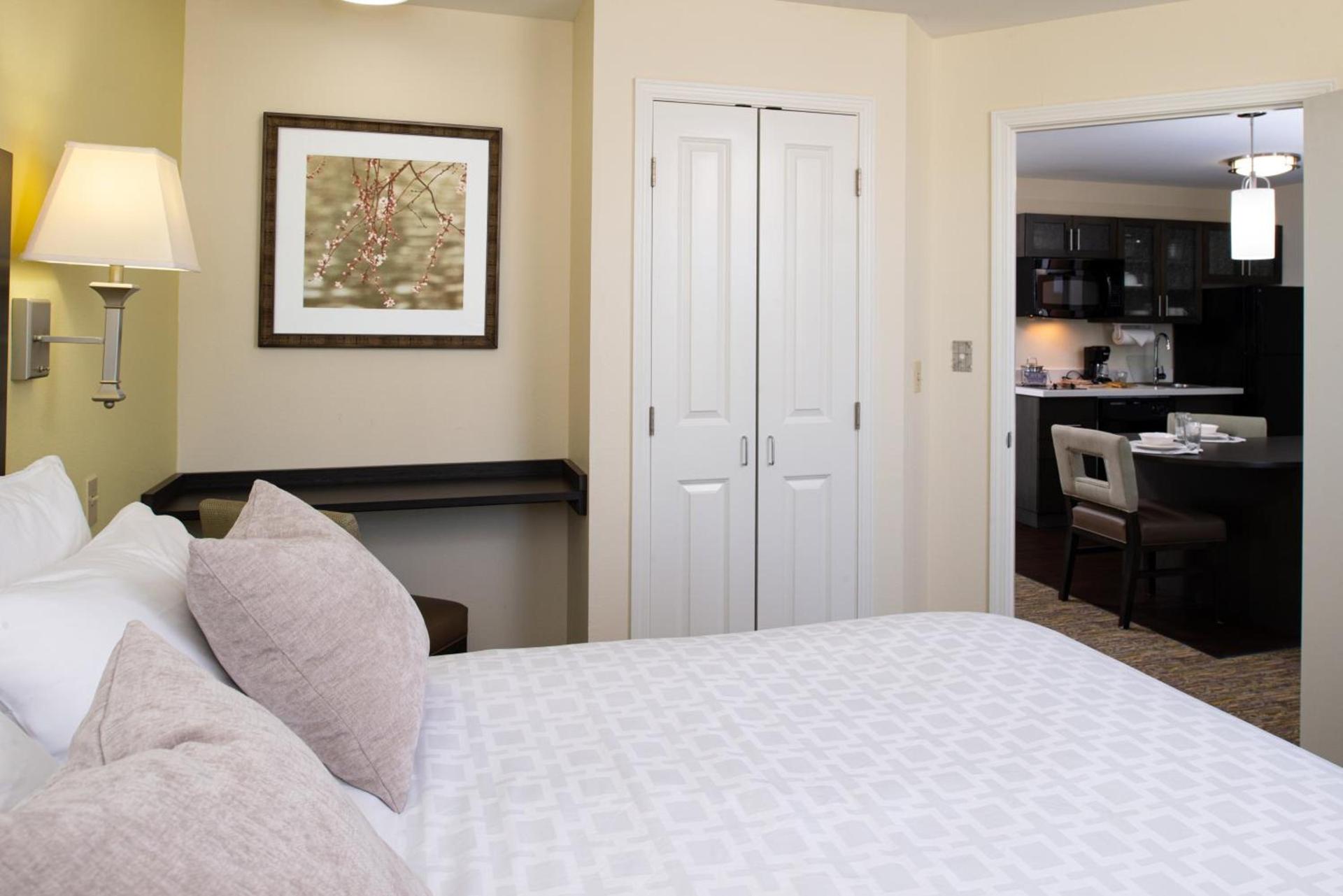 Candlewood Suites Olathe by IHG photo 26