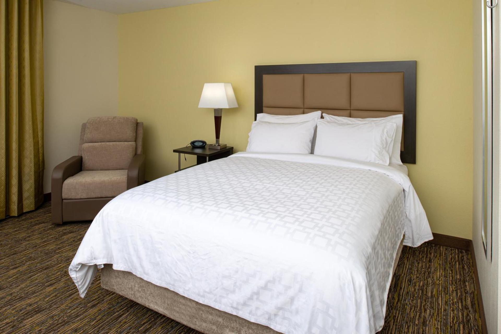 Candlewood Suites Olathe by IHG photo 13