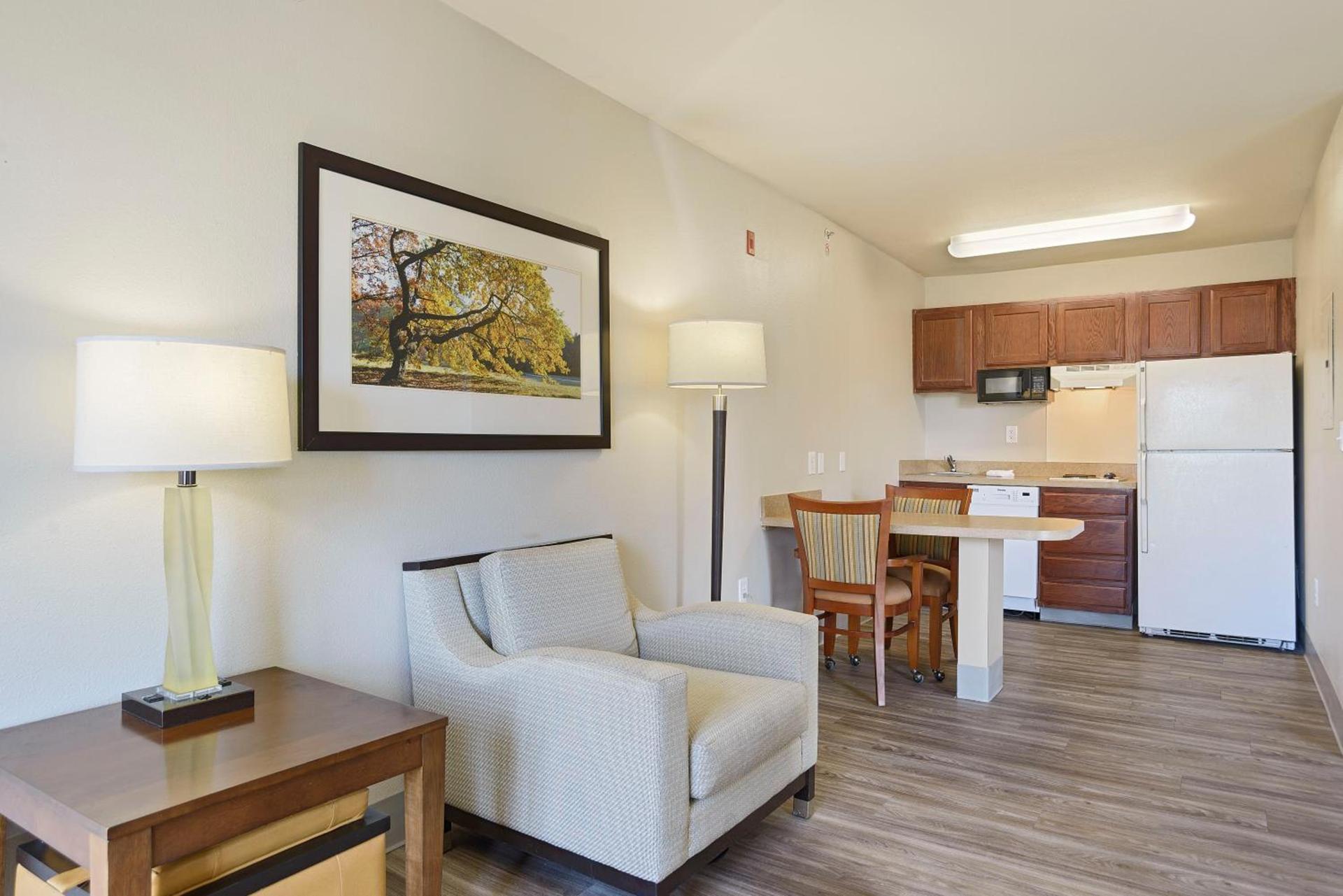 Extended Stay America Suites - Kansas City - Lenexa - 87th St photo 51