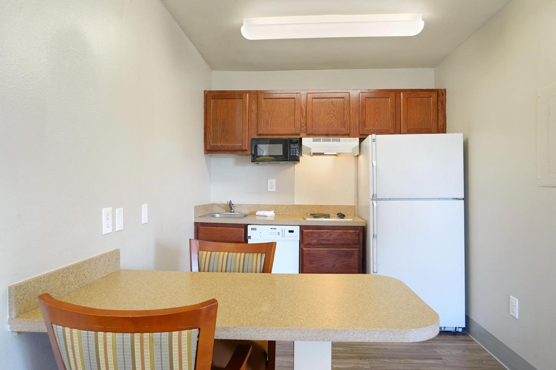 Extended Stay America Suites - Kansas City - Lenexa - 87th St photo 49