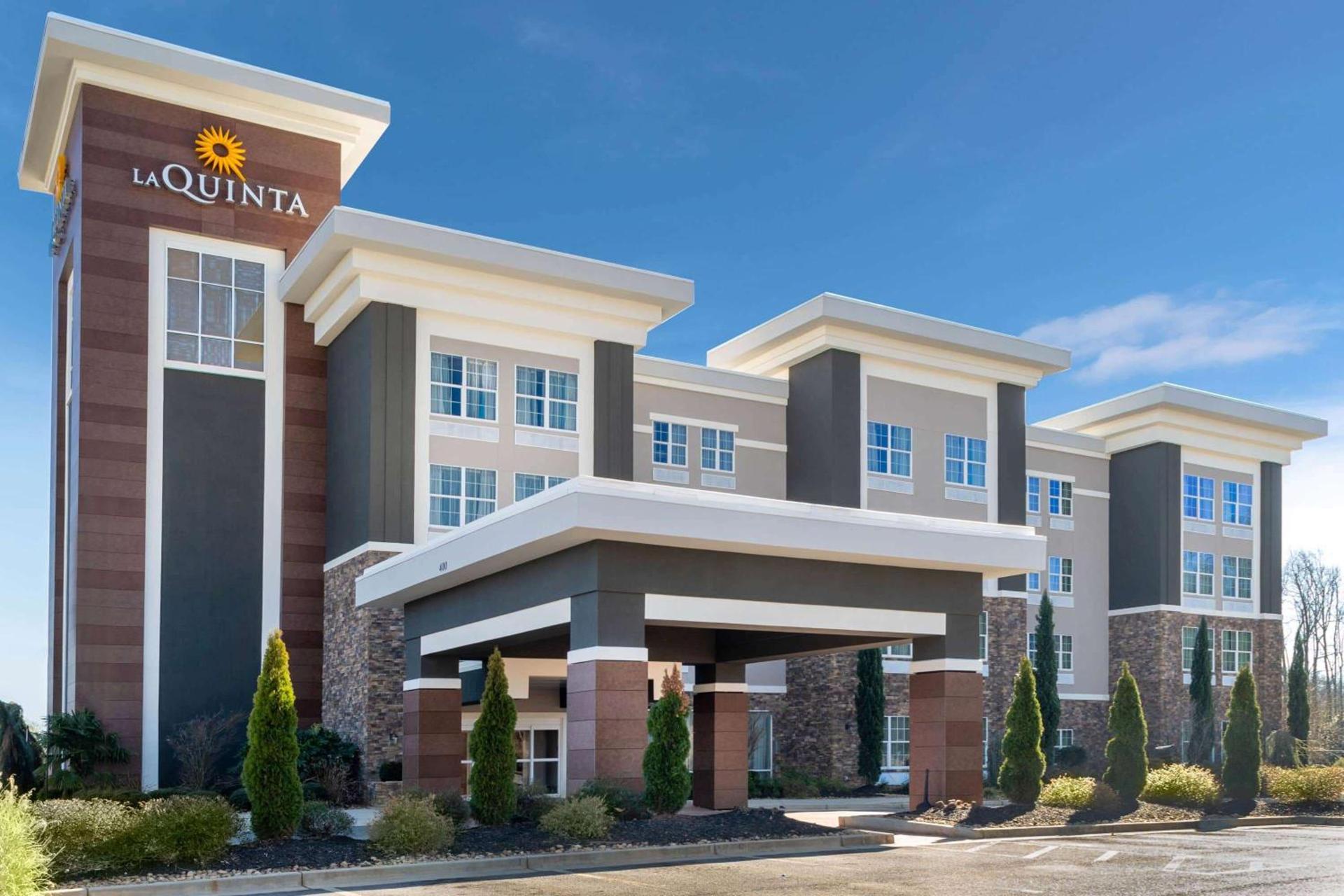 La Quinta by Wyndham Forsyth photo 3