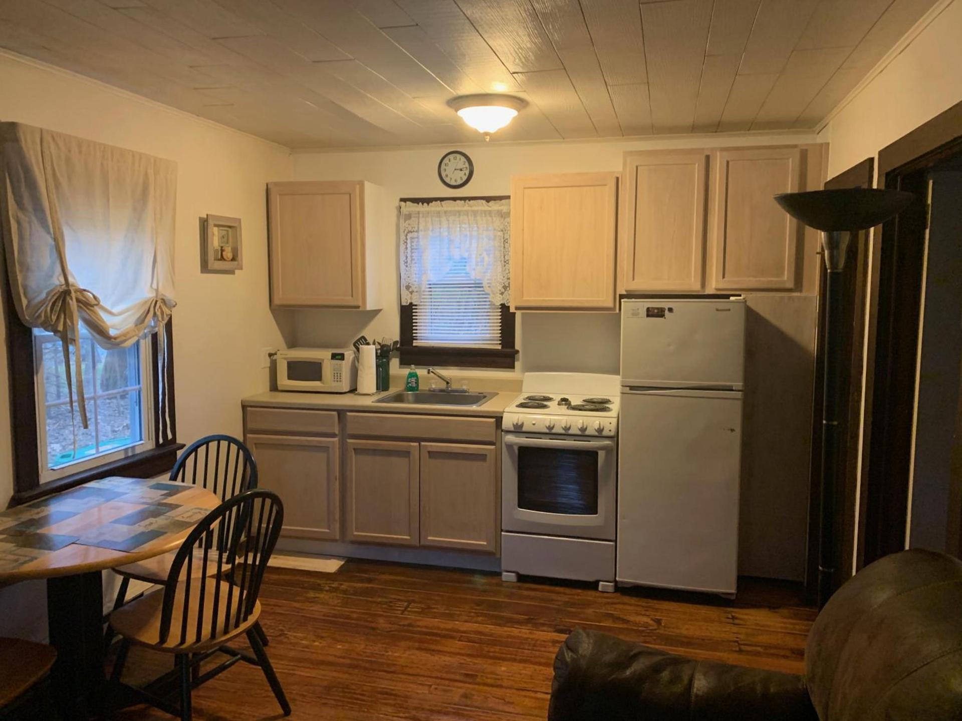 Echo Valley Cottages photo 79