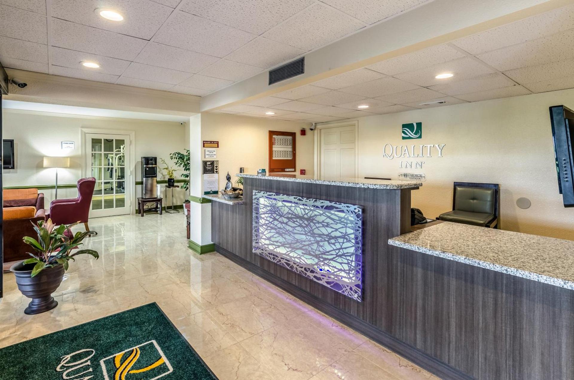 Quality Inn Tanglewood photo 38