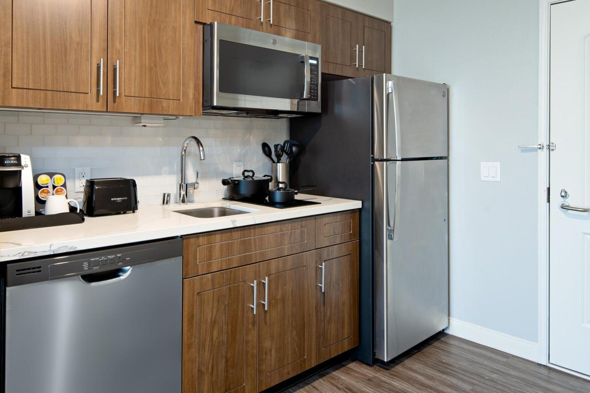 Staybridge Suites - Long Beach Airport by IHG photo 62