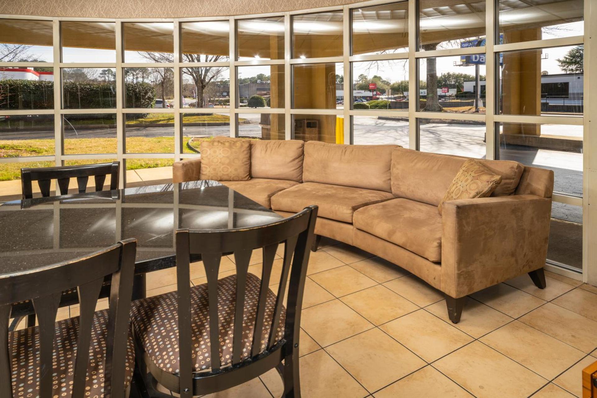 Days Inn by Wyndham Atlanta Stone Mountain photo 48