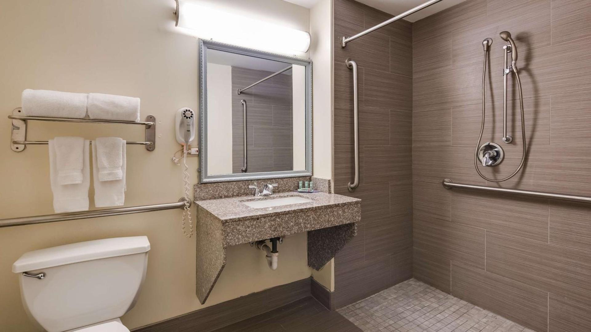 Best Western Rayne Inn photo 12