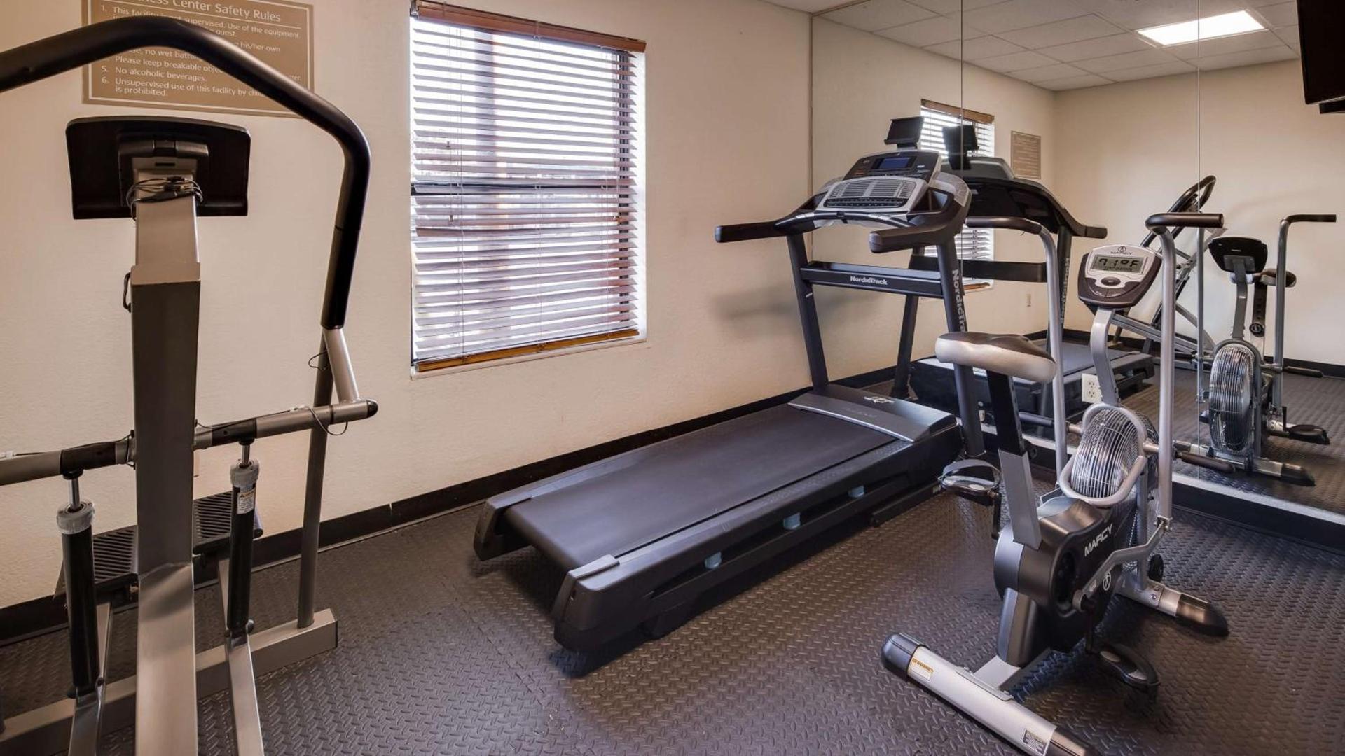 Best Western Rayne Inn photo 8