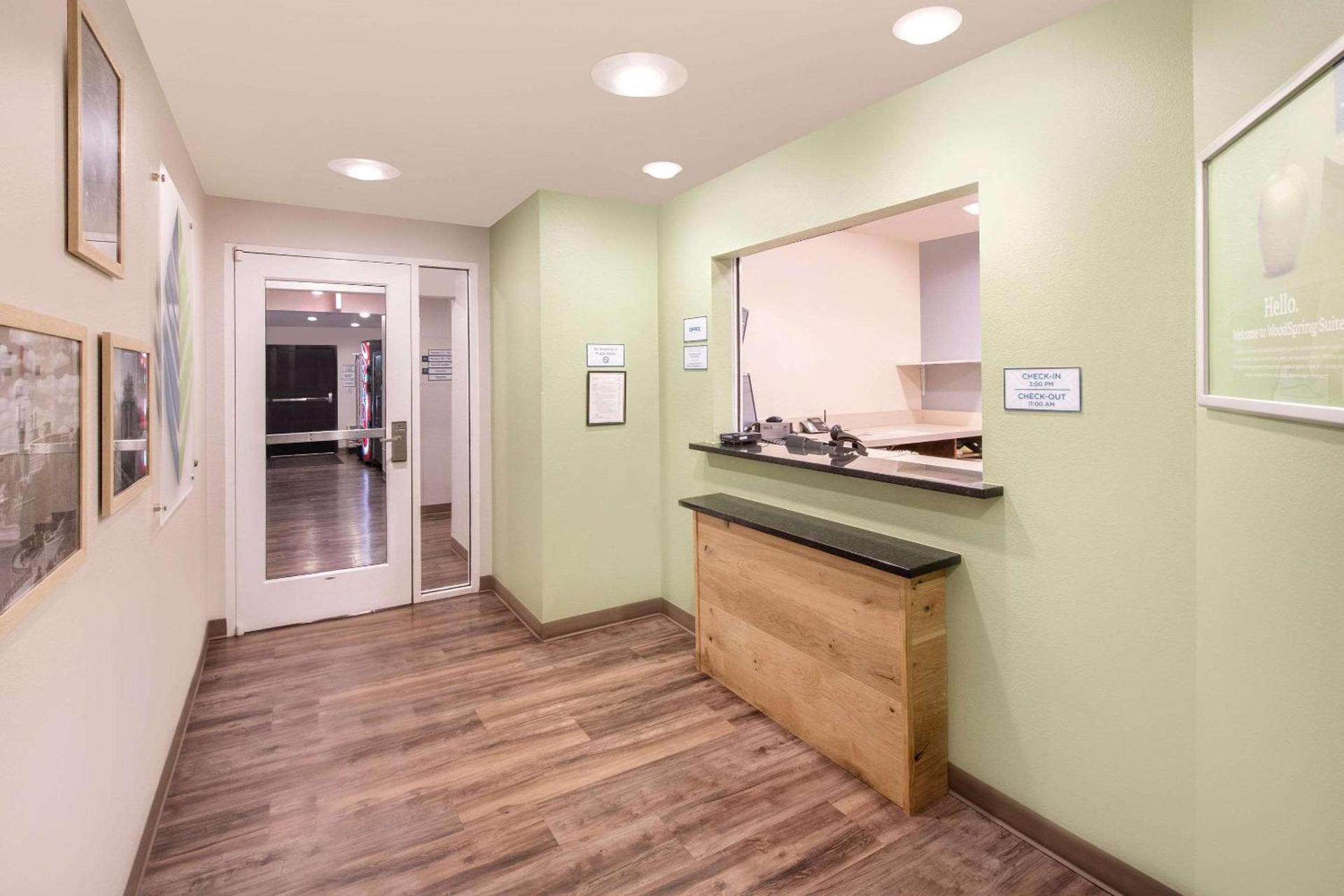 WoodSpring Suites Columbus near Fort Benning photo 5