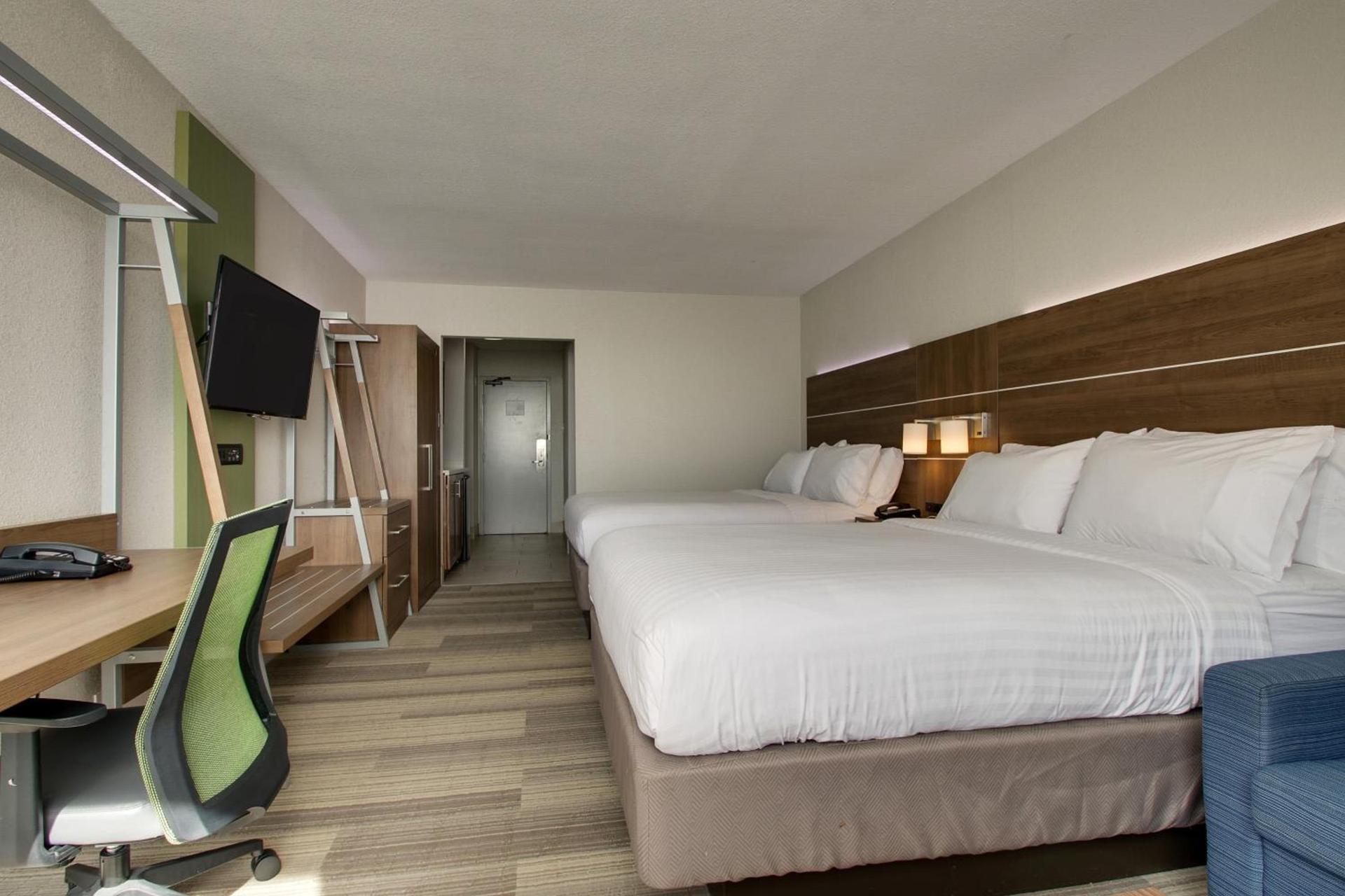 Holiday Inn Express & Suites Wapakoneta by IHG photo 3