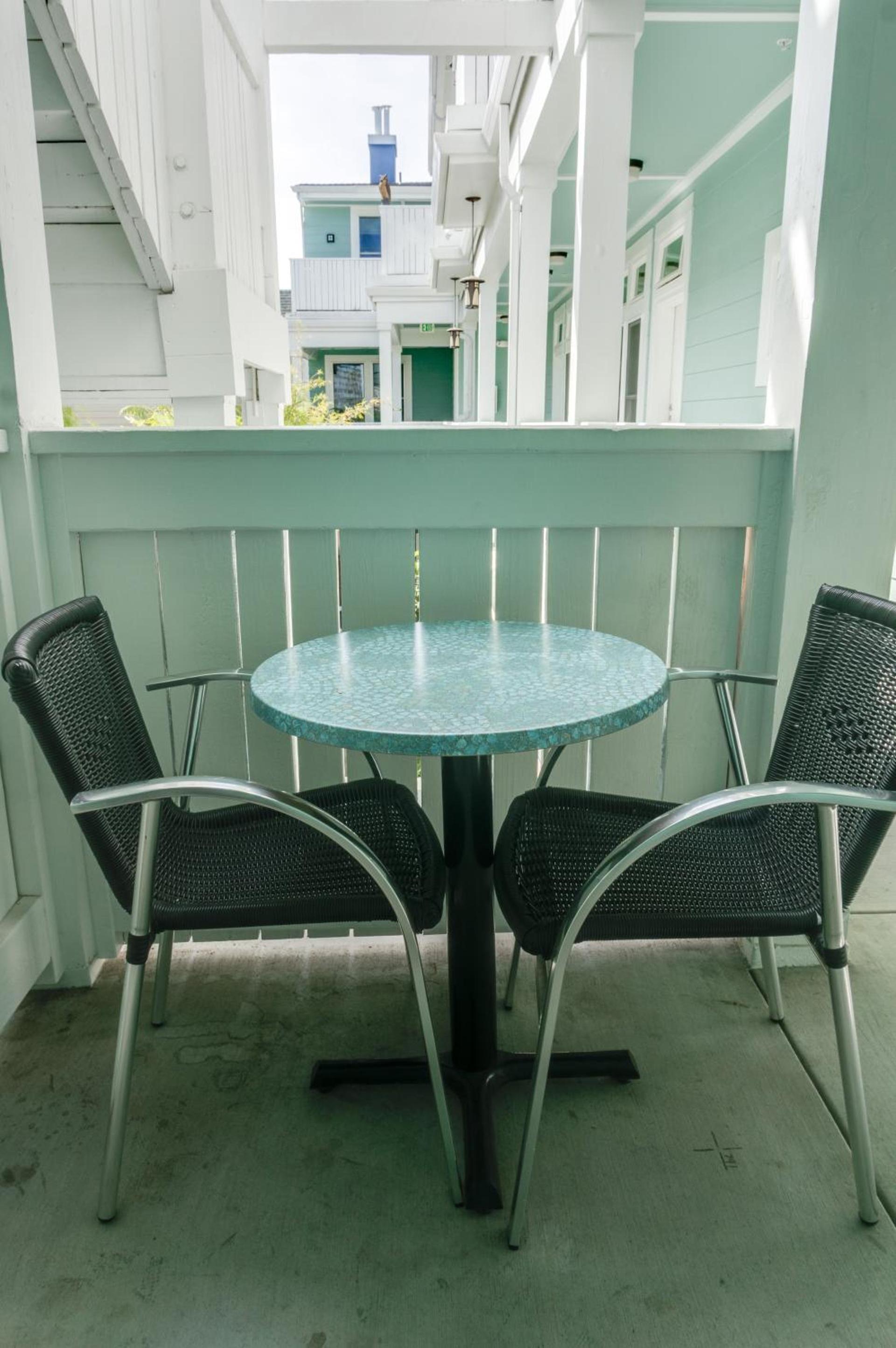 Pacific Blue Inn photo 3