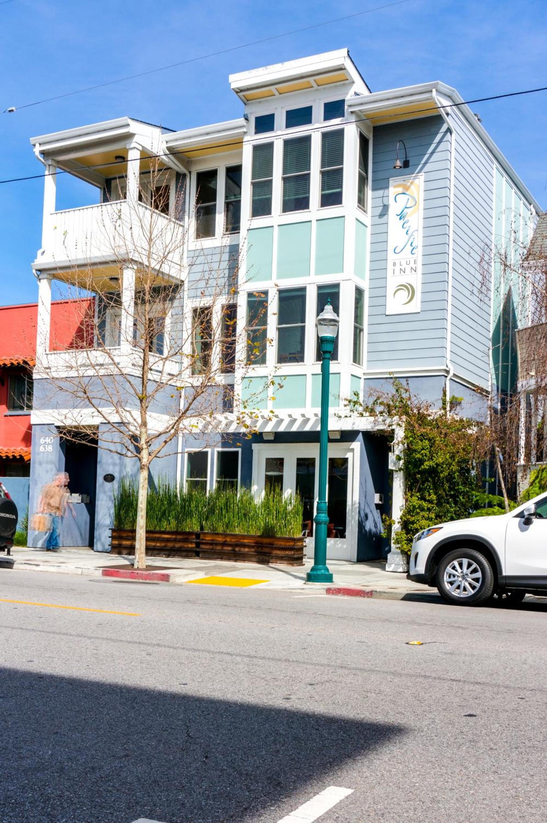 Pacific Blue Inn photo 6