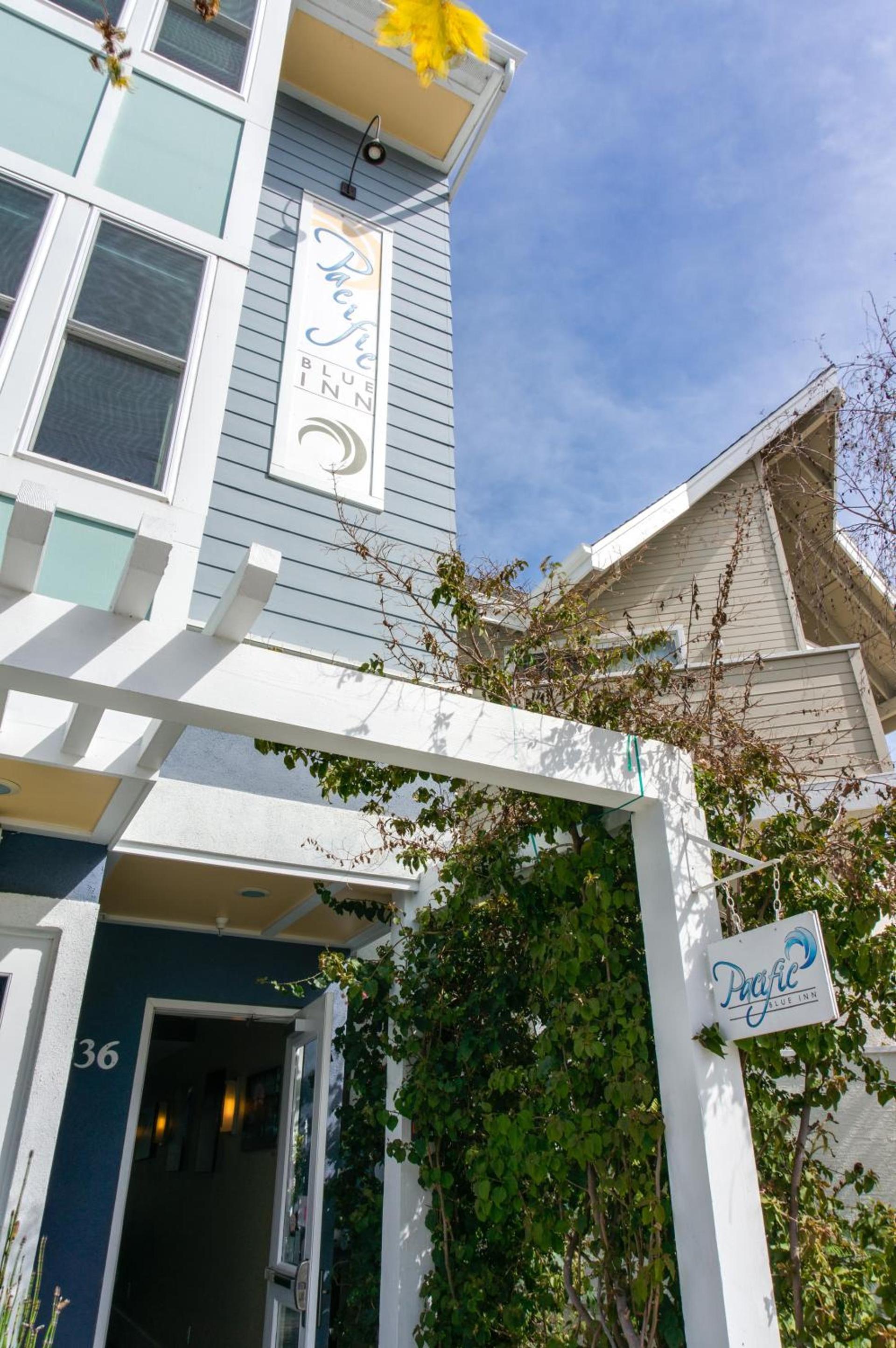 Pacific Blue Inn photo 10