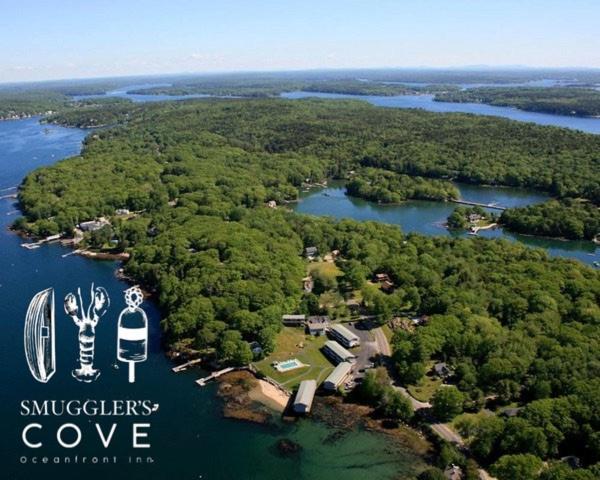 Smuggler's Cove Inn photo 25