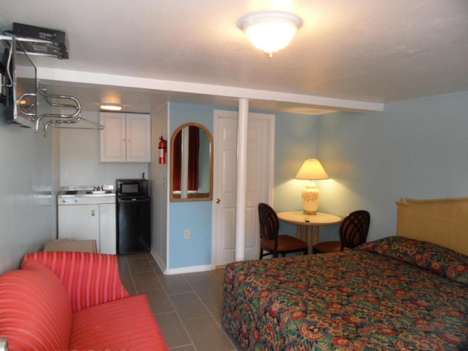 Franklin Terrace Motel photo 8