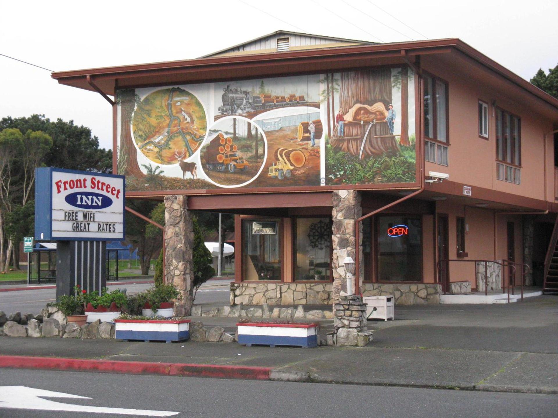 Front Street Inn — hotel in Crescent City