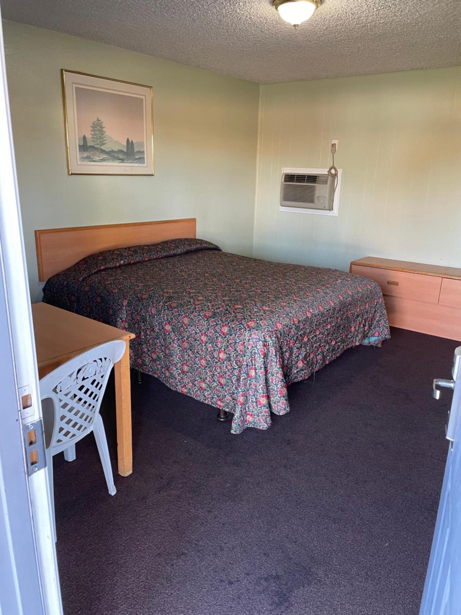 RAMONA MOTEL — hotel in Hemet