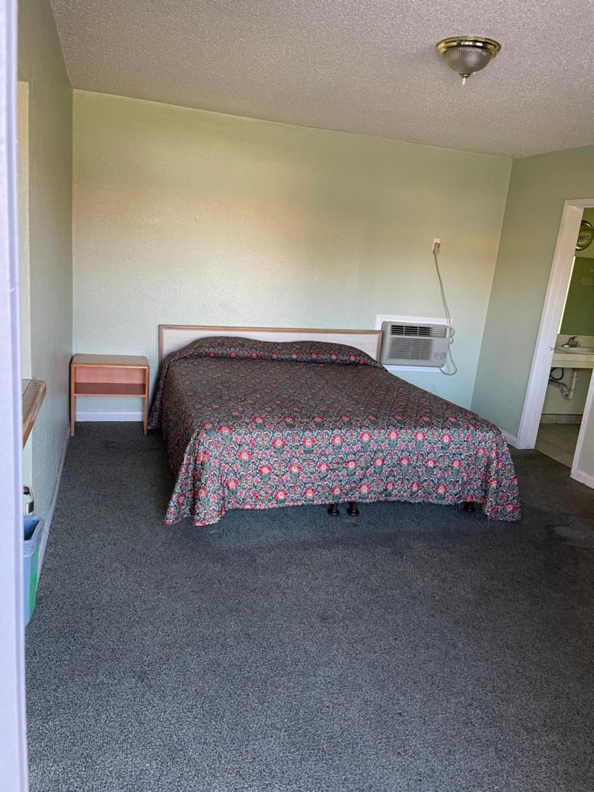 RAMONA MOTEL photo 3