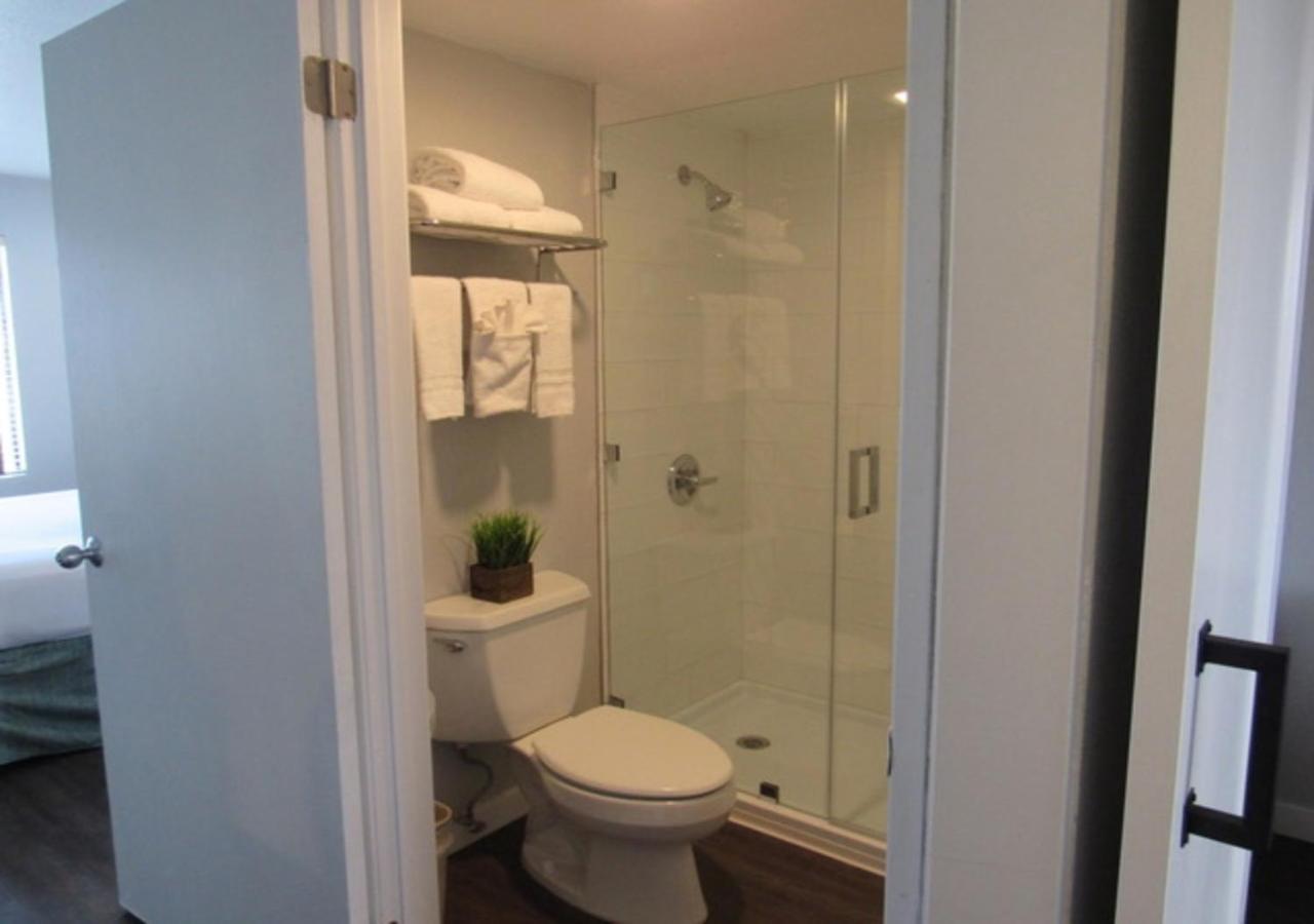 Capri Suites Anaheim photo 17