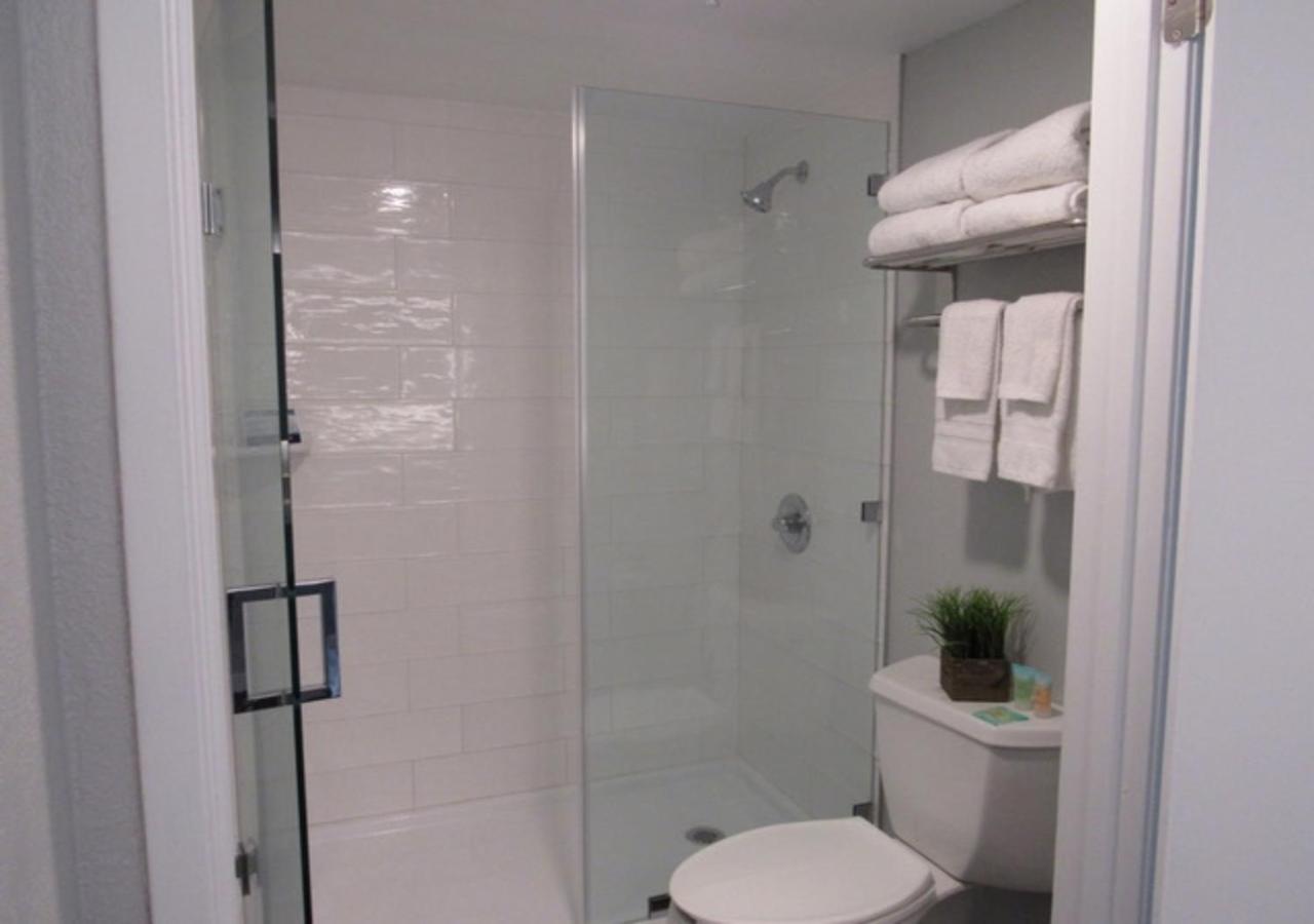 Capri Suites Anaheim photo 18