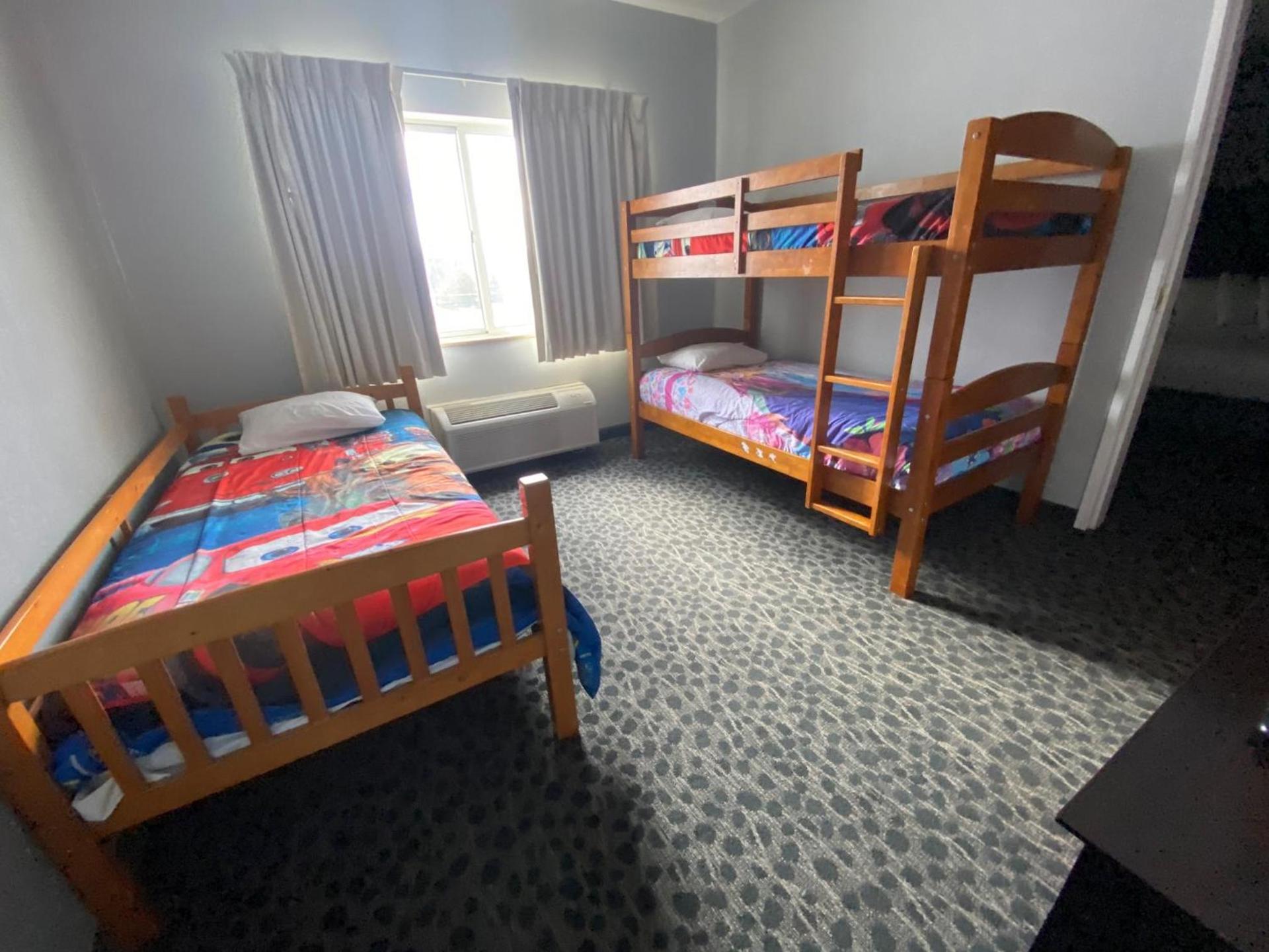 Lakeside Resort & Conference Center photo 61