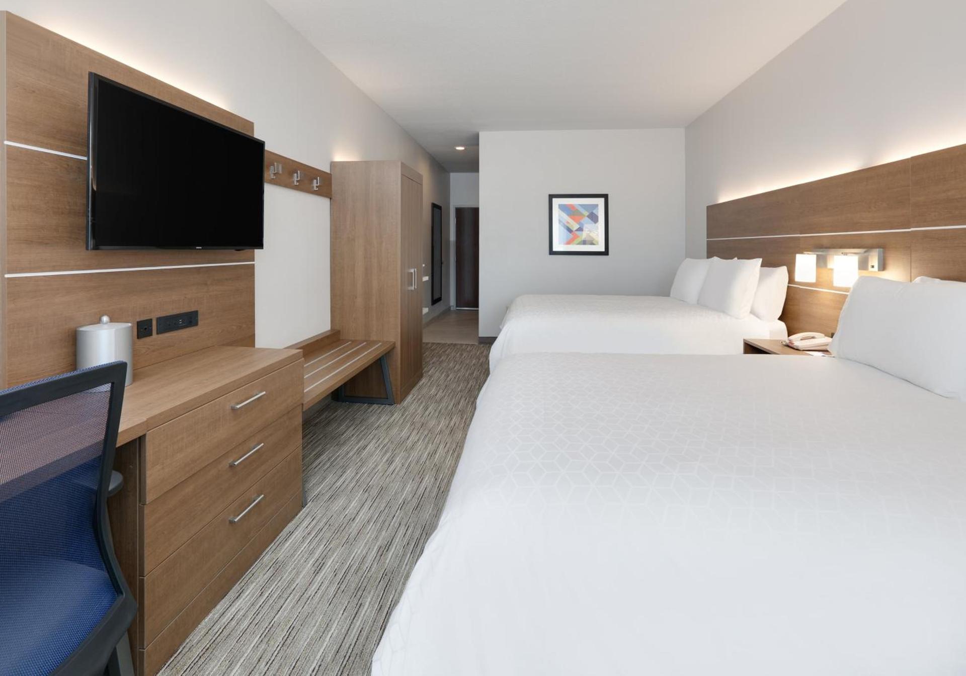 Holiday Inn Express & Suites San Antonio NW near SeaWorld by IHG photo 27
